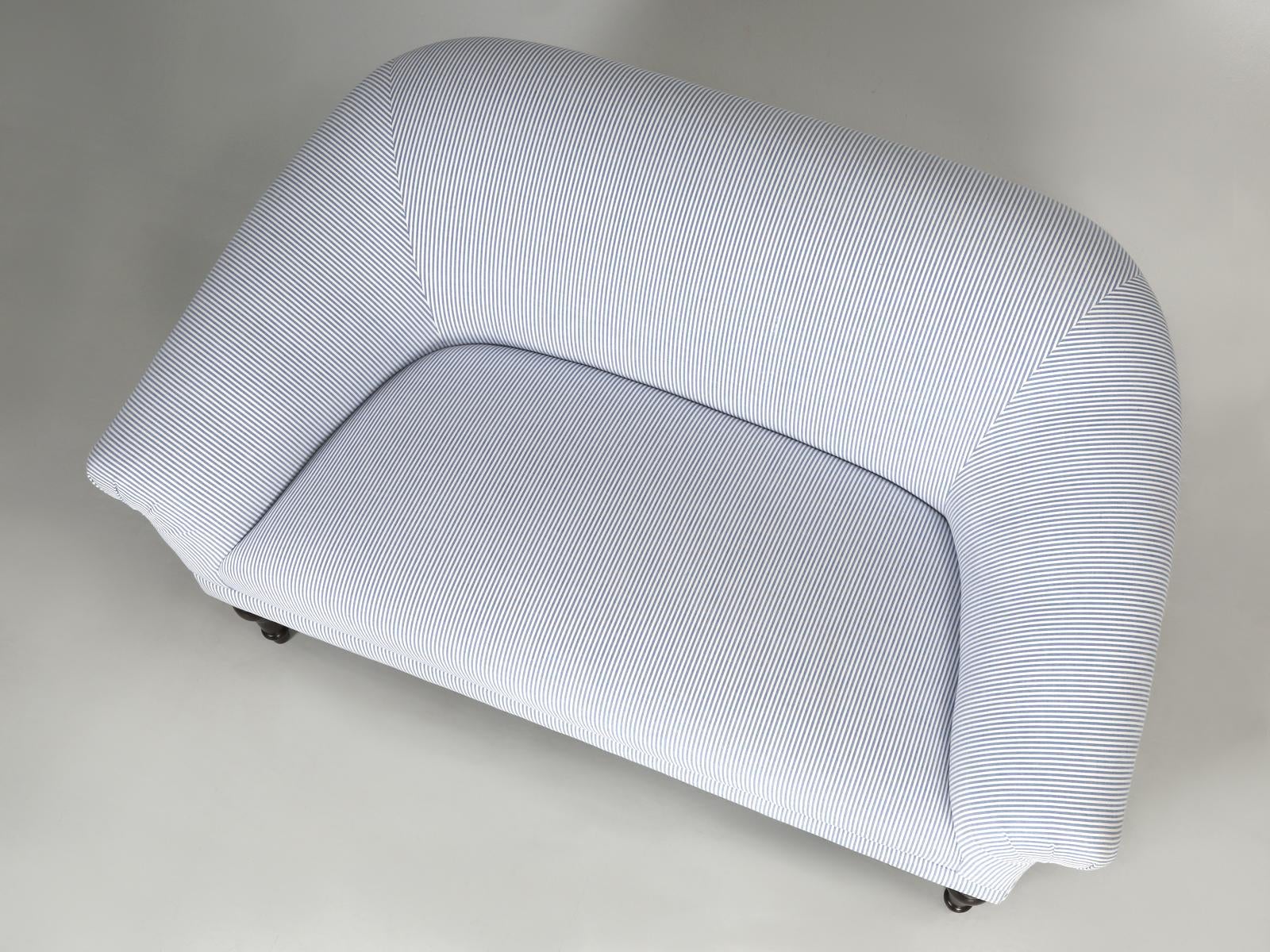 Machine-Made Settee or Small Sofa Covered in Schumacher Seersucker Fabric