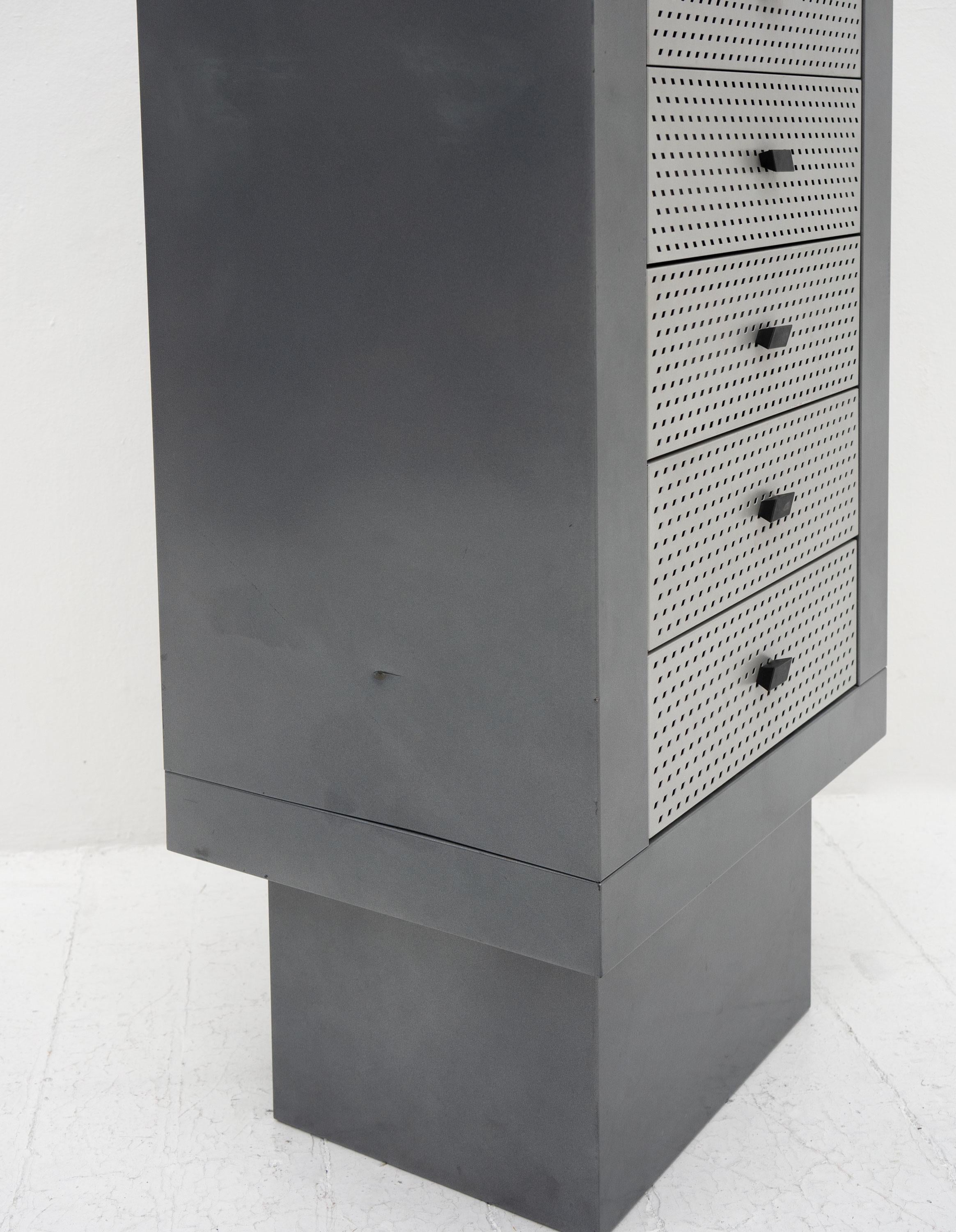 Steel Settimanale Chest of drawers / Tallboy by Matteo Thun for Bieffeplast, 1985 For Sale