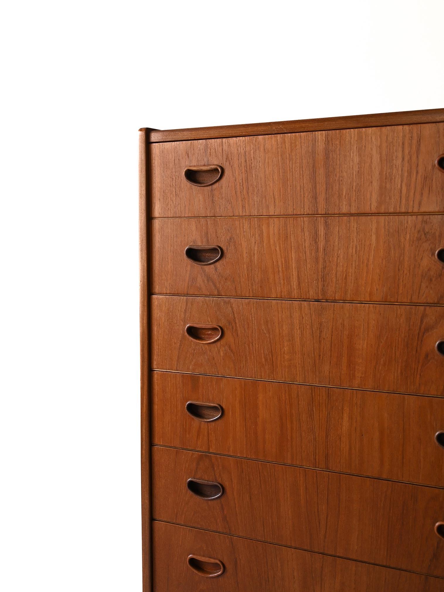 Settimanale scandinavo in teak anni ’50 Mid-20th Century en venta