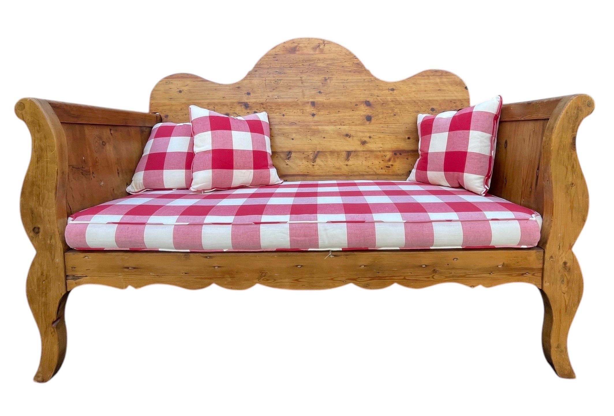 Settle Bench Rustic American Entryway Furniture Bench Classic American Bench en vente 4