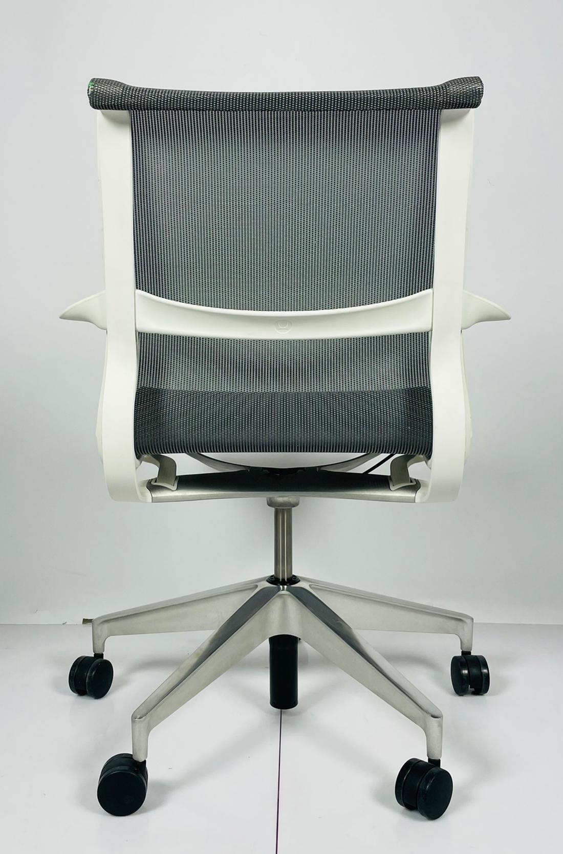 Setu-Bürostuhl von Studio 7,5 für Herman Miller im Zustand „Gut“ im Angebot in Los Angeles, CA