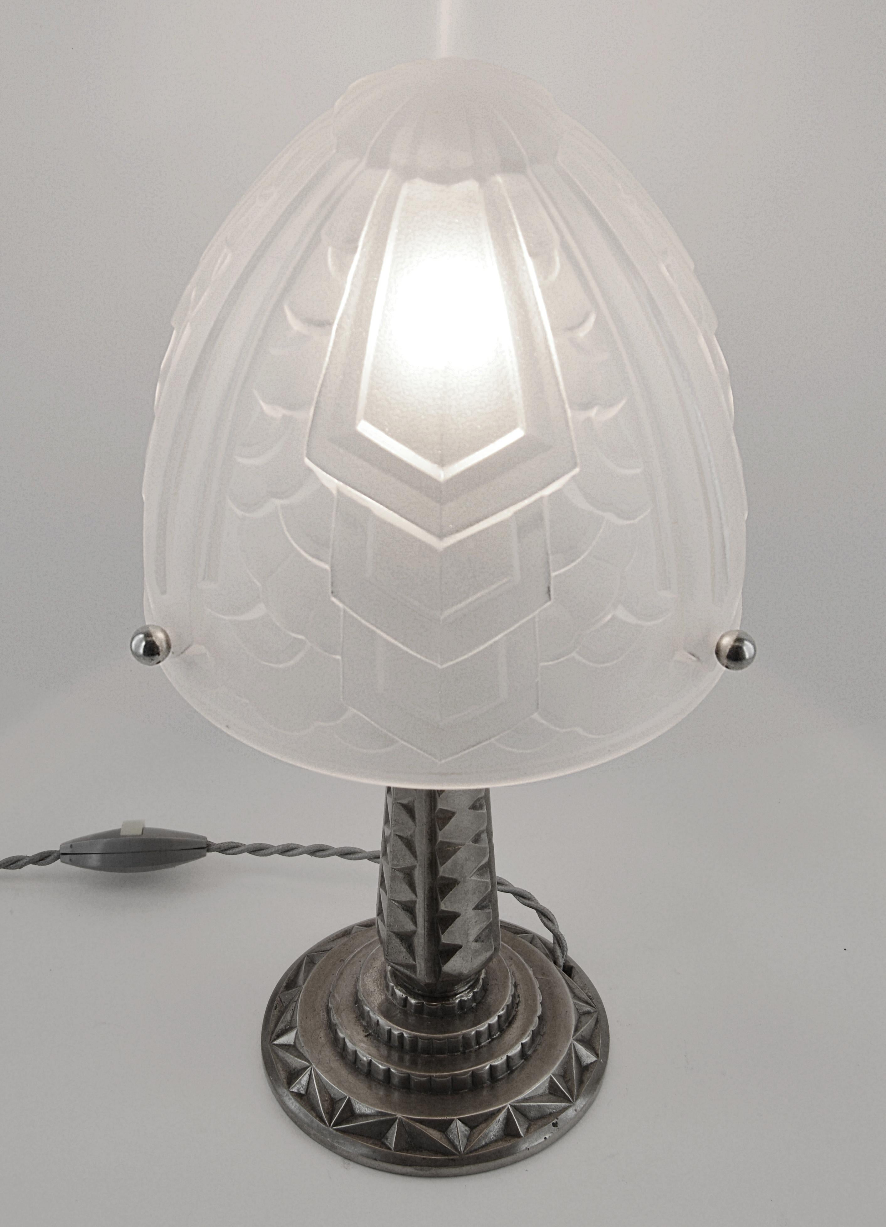 SEVB French Art Deco Table Lamp, 1930s 4
