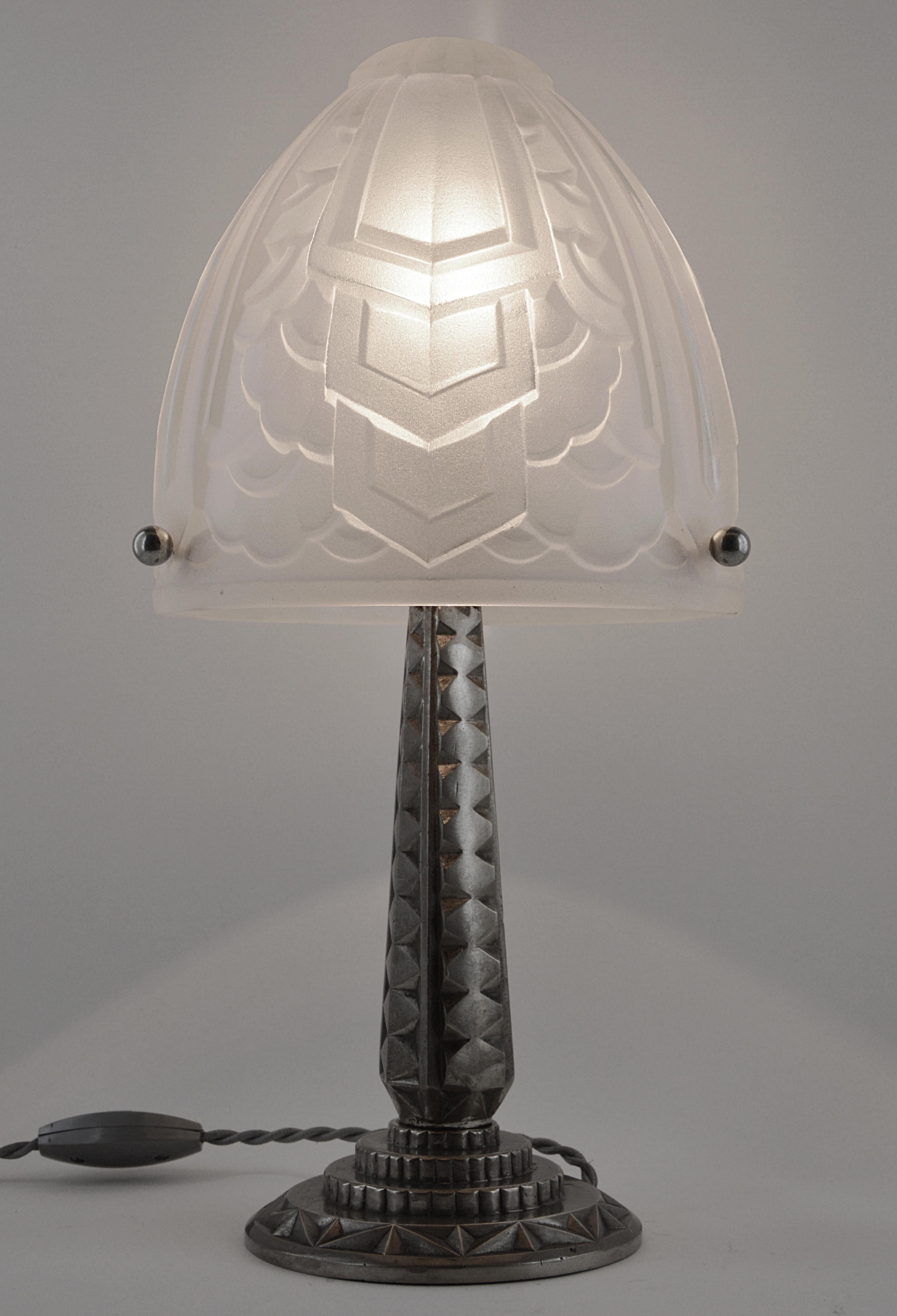 SEVB French Art Deco Table Lamp, 1930s 2