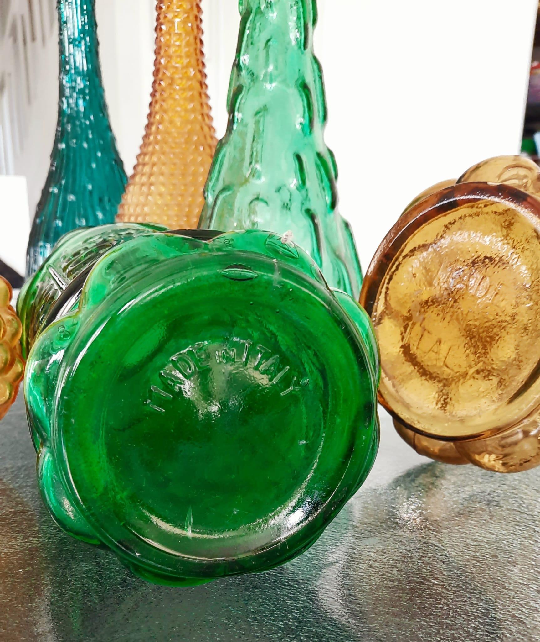 Seven 1960s Italian Empoli Rossini Glass Decanters In Good Condition For Sale In Antwerp, BE
