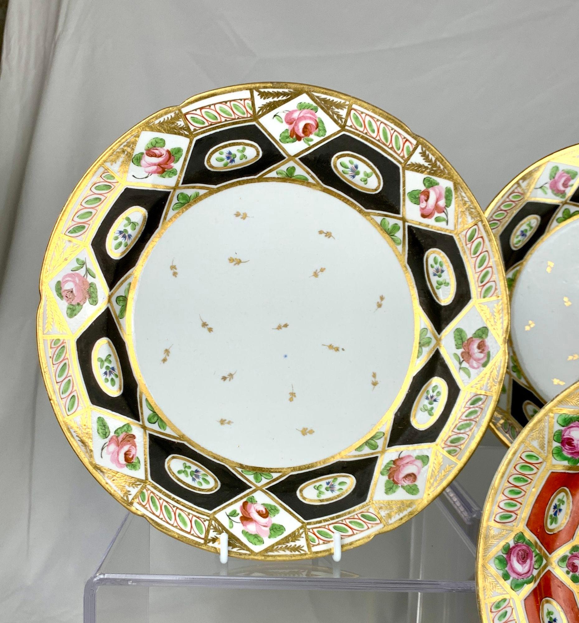 Schrank-Set 7 Antikes englisches Porzellangeschirr in Kirche Gresley-Muster C- 1820 im Zustand „Hervorragend“ im Angebot in Katonah, NY