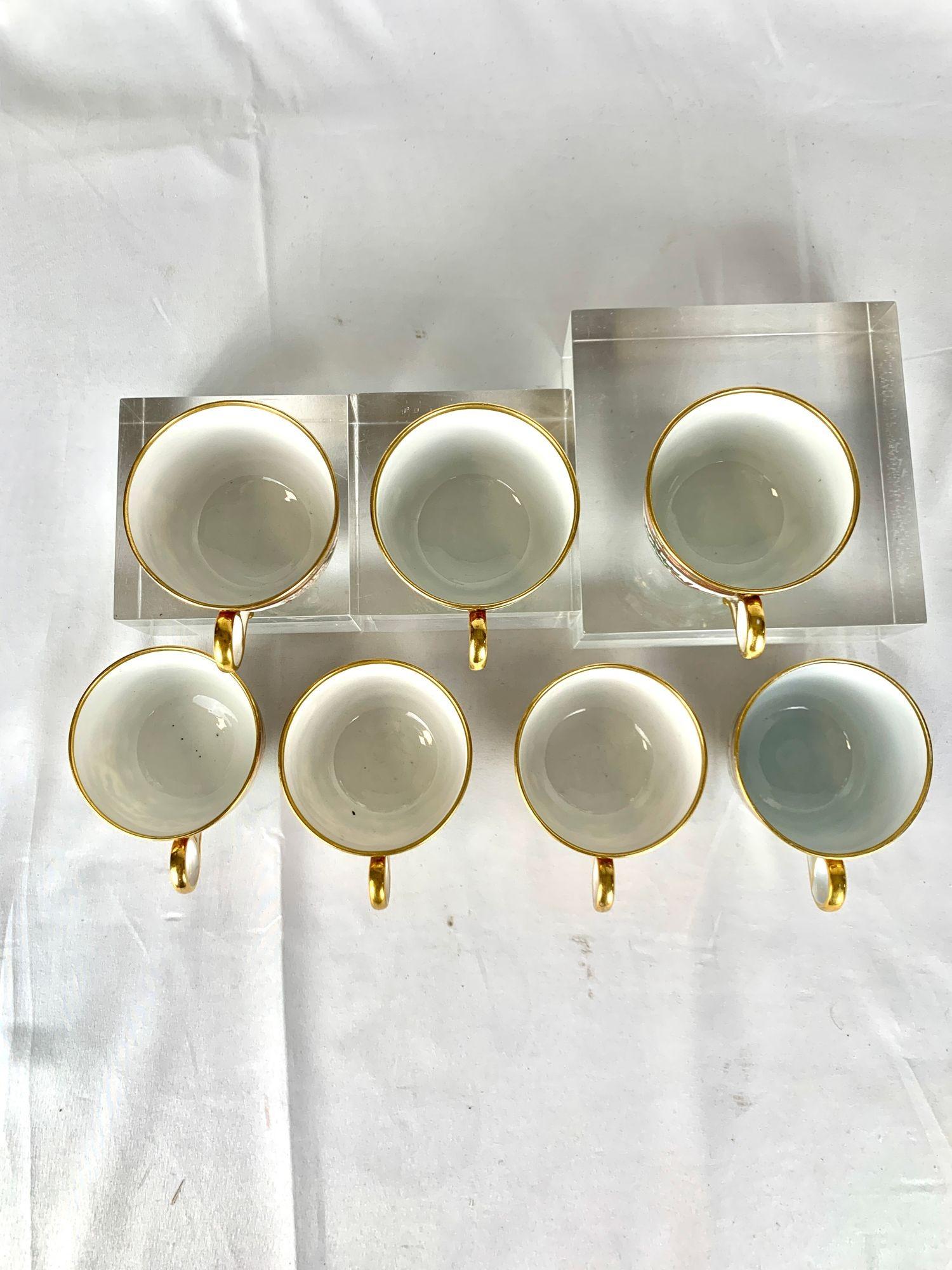 Porcelain Seven Antique Worcester Cups Hand Painted in the Fence Pattern England Ca. 1810 For Sale