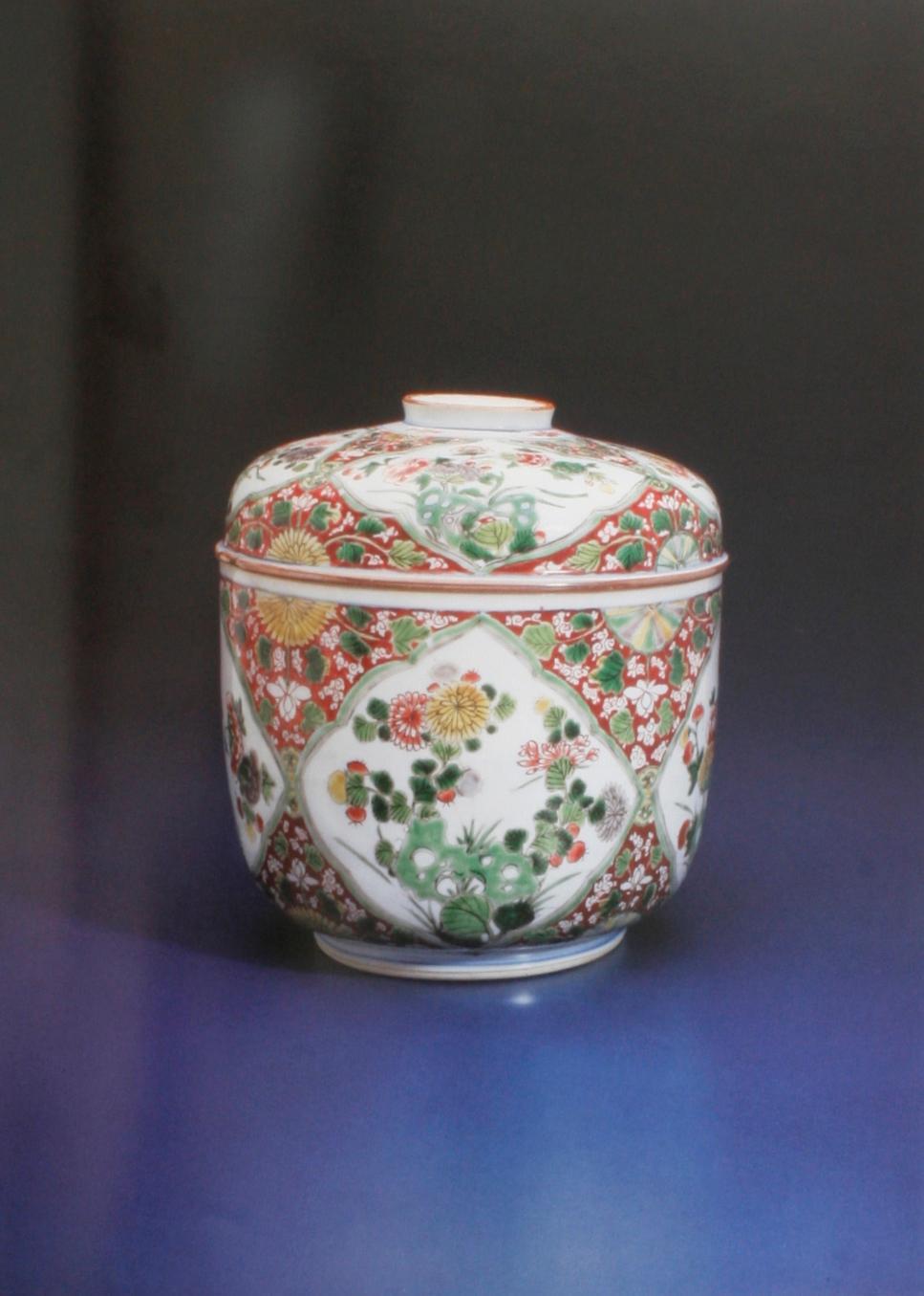 American Seven Assorted Catalogues from Chinese Porcelain Company, First Edition For Sale
