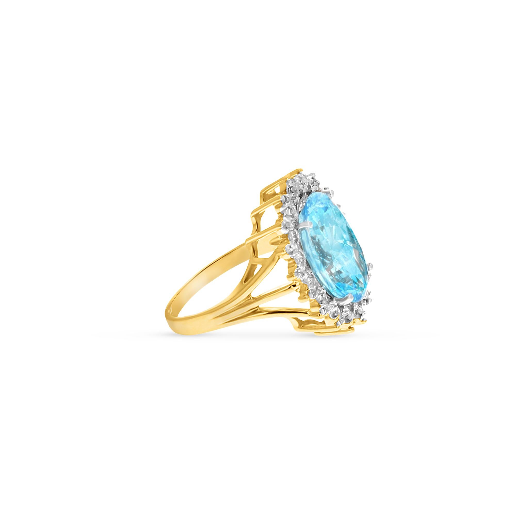 ♥ Product Summary ♥

Main Stone: Blue Topaz & Diamonds
Approx. Total Carat Weight: 10.14cttw
Topaz Carat Weight: 10.00ct
Diamond Carat Weight: .14ct
Dimensions: 20mm (height)
Band Material: 14k Yellow Gold