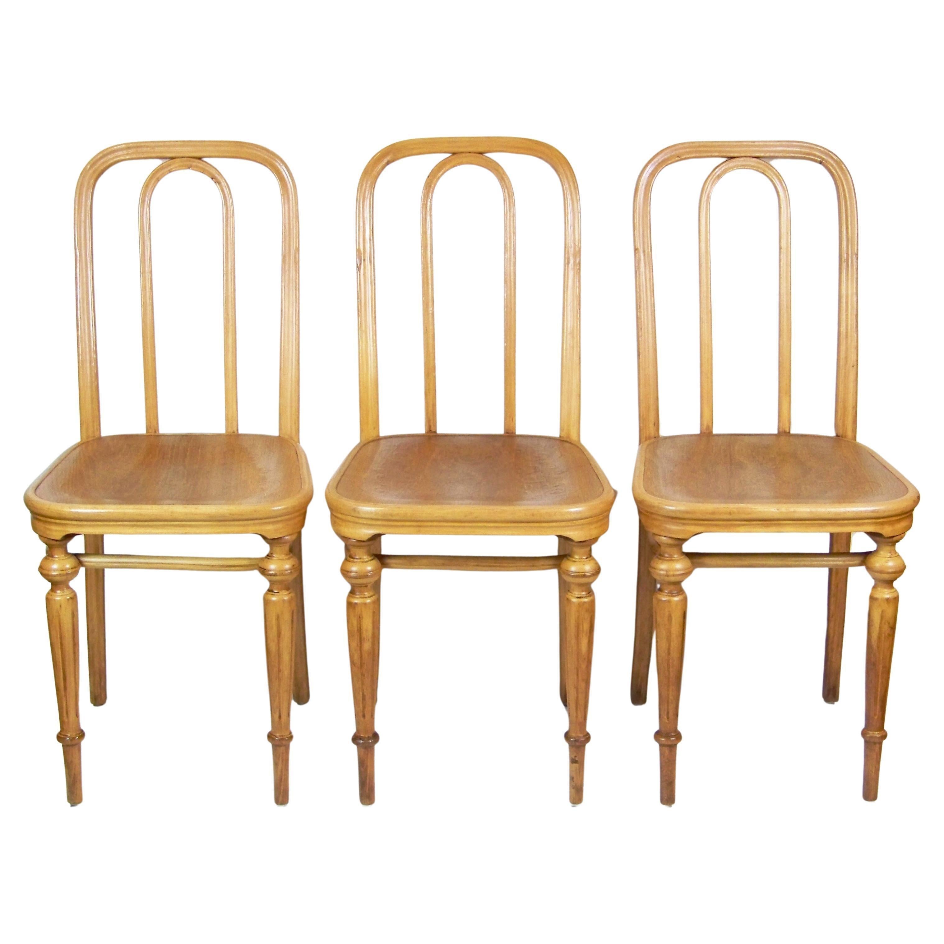 Belle Époque Six chairs Thonet Nr.41, 1885 For Sale