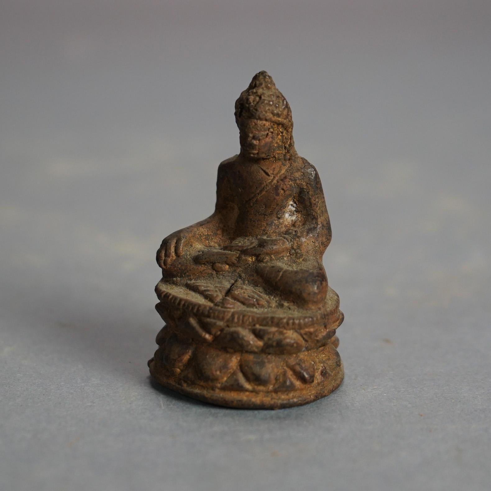 Sept articles anciens chinois en bronze coulé 19ème siècle en vente 4