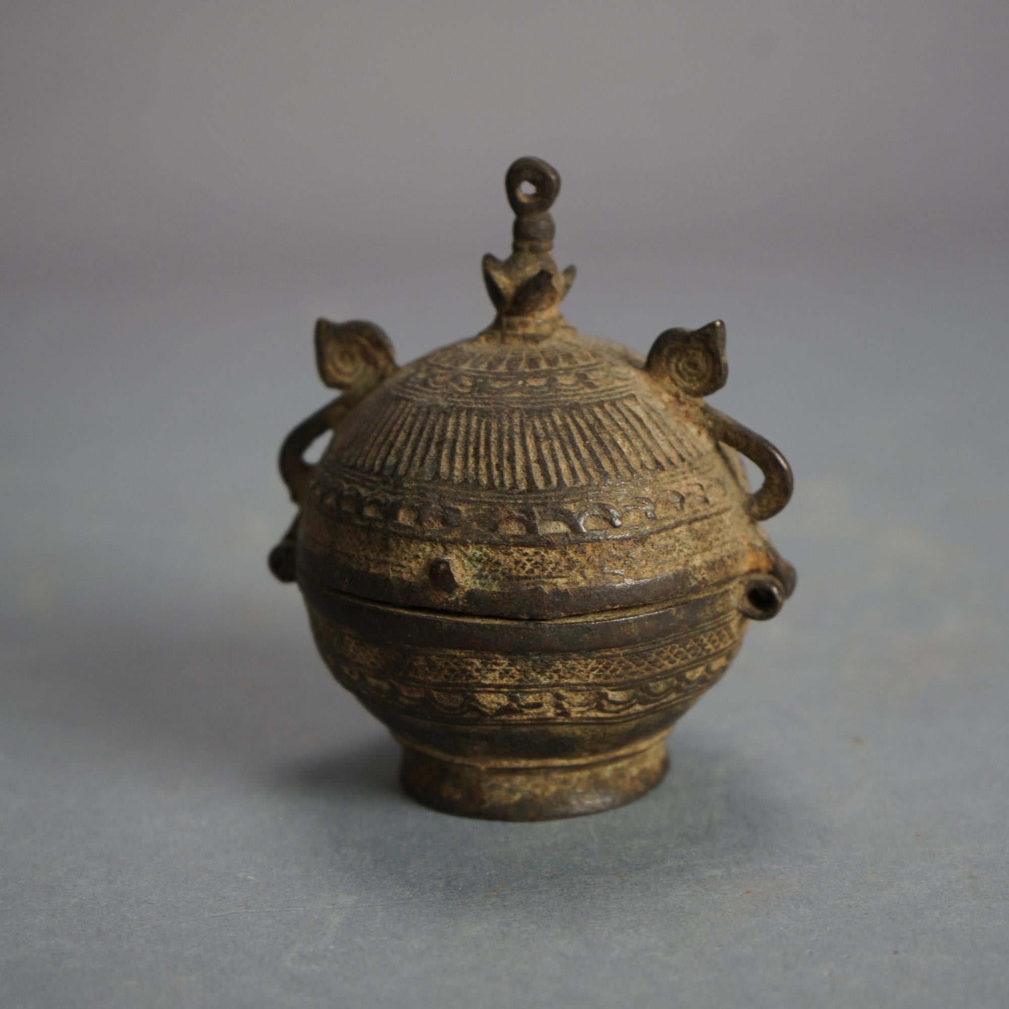 Sieben chinesische antike Artikel aus Bronzeguss aus dem 19. Jahrhundert im Angebot 7