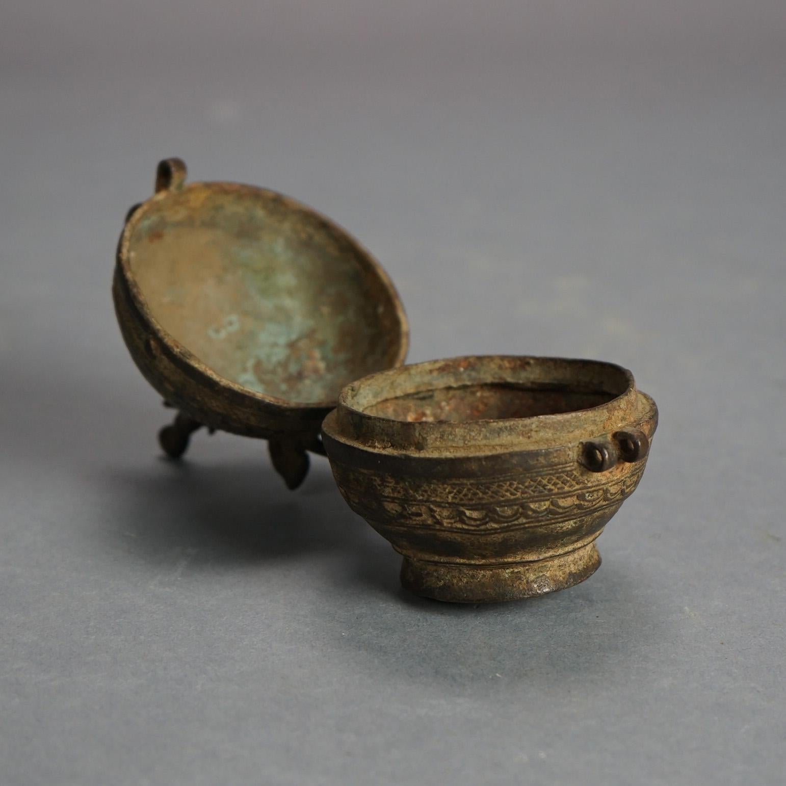 Sieben chinesische antike Artikel aus Bronzeguss aus dem 19. Jahrhundert im Angebot 8