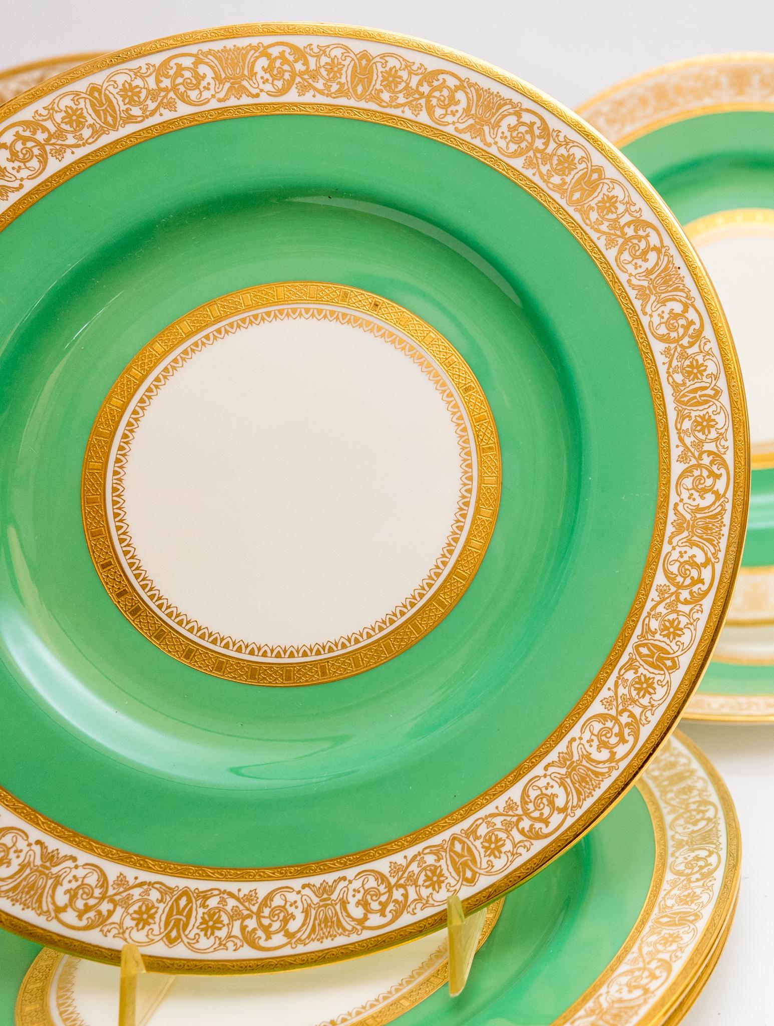green and gold dinner set