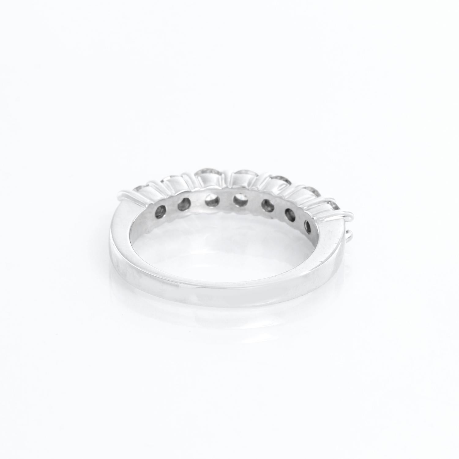 Seven Diamond 14K White Gold Ring Size 6 1/2 In New Condition For Sale In Dallas, TX