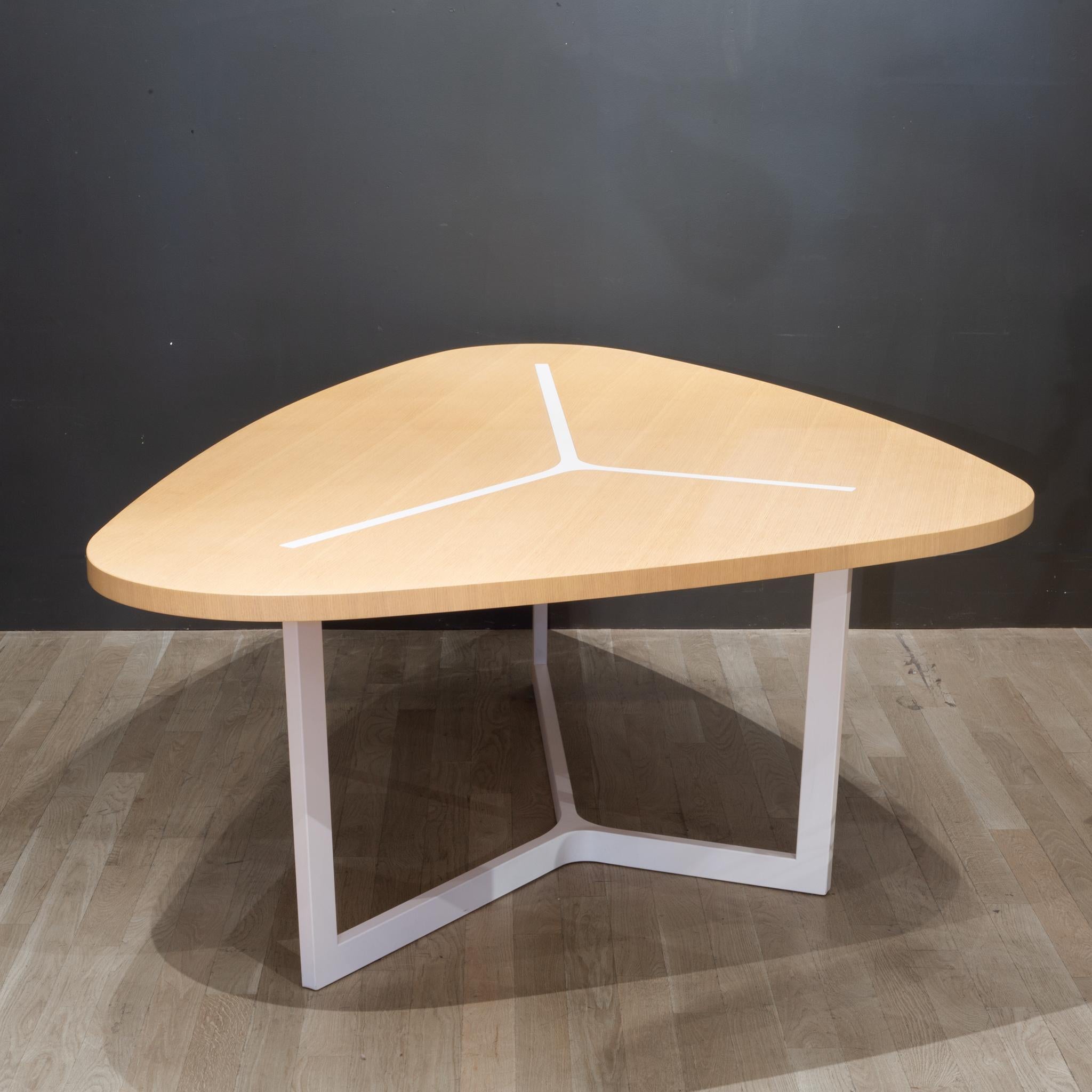 b&b seven table