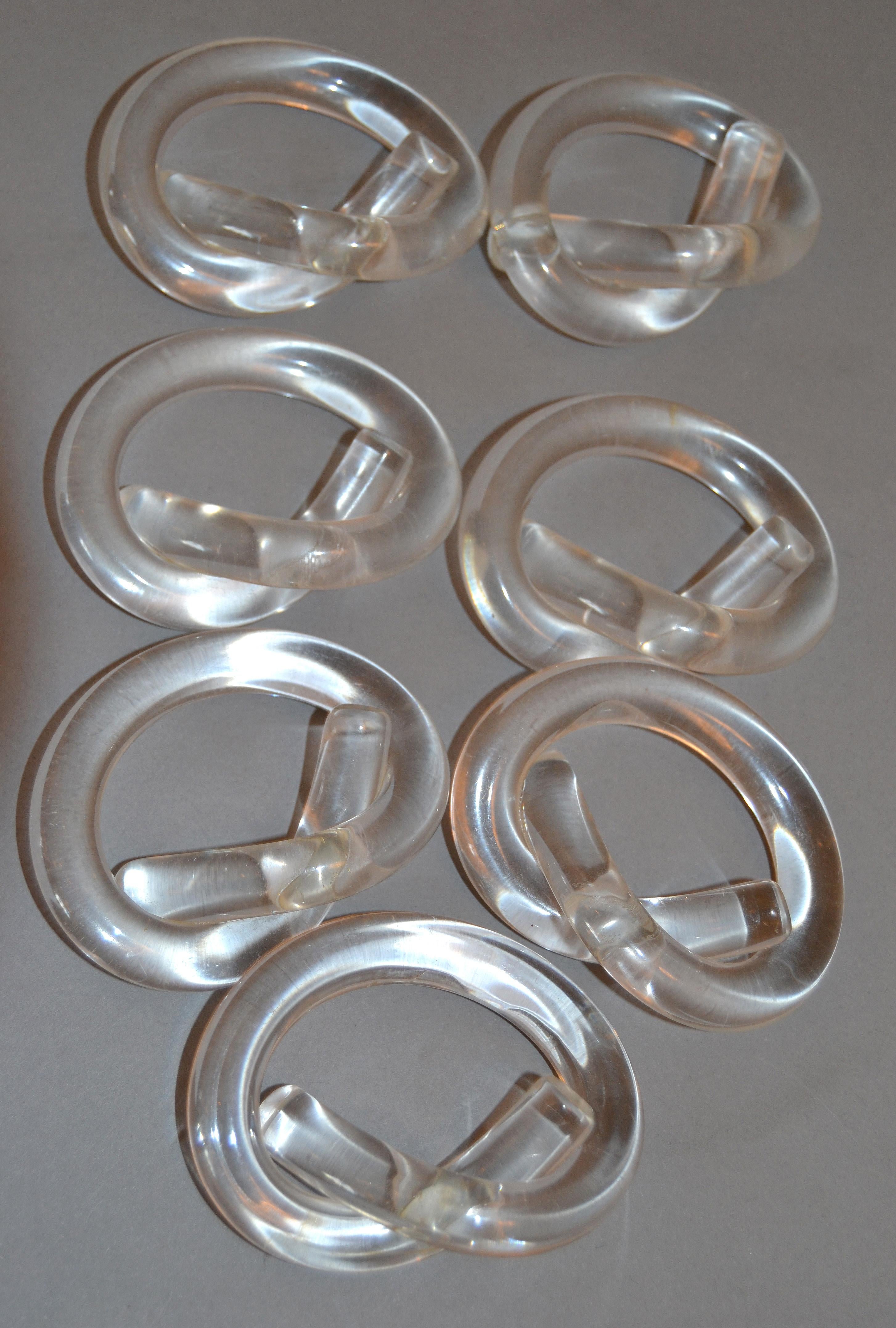 American Seven Dorothy Thorpe Lucite Napkin Rings in Pretzel Shape