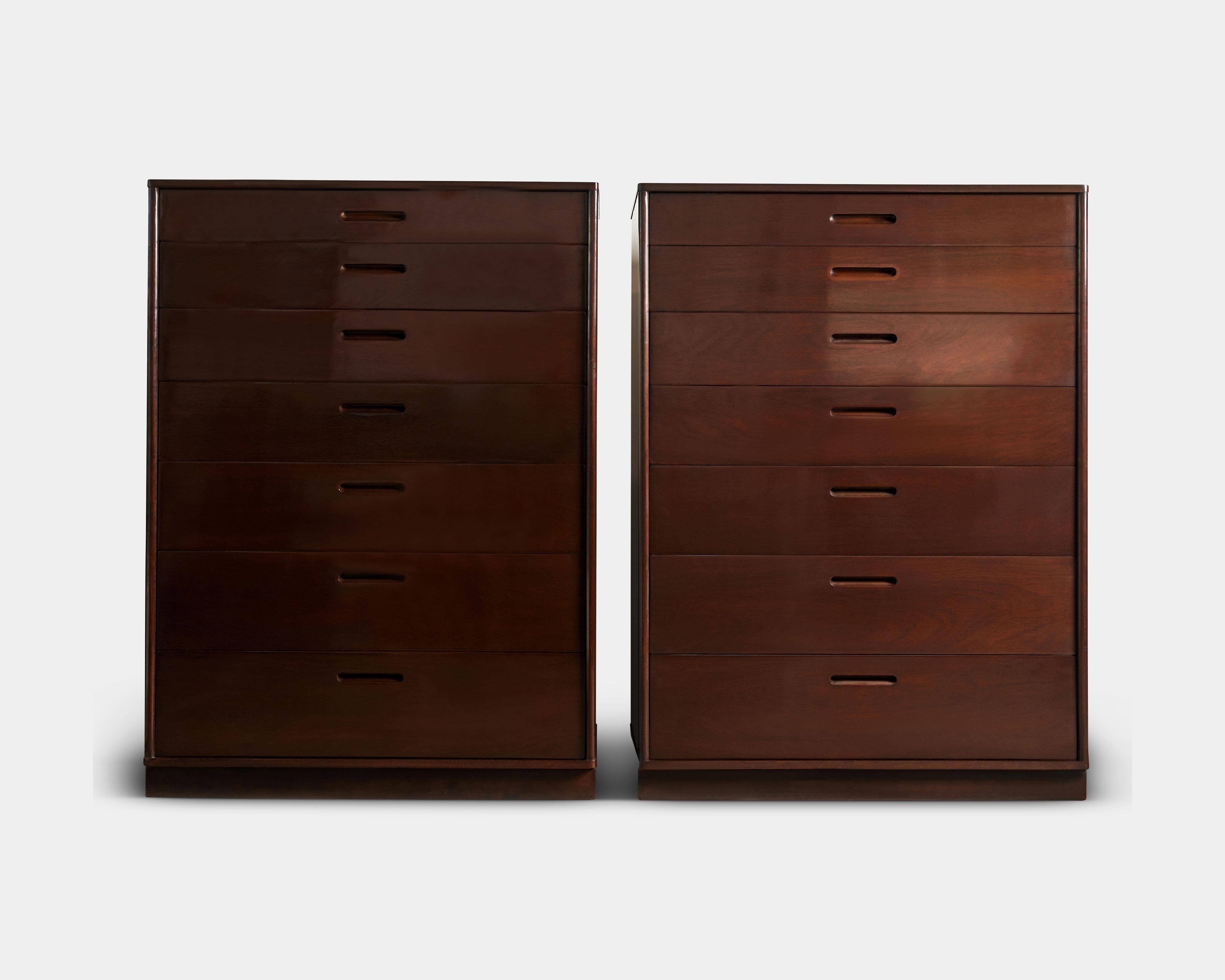 Mid-20th Century Pair of Seven-Drawer Dressers by Edward Wormley for Dunbar, United States For Sale