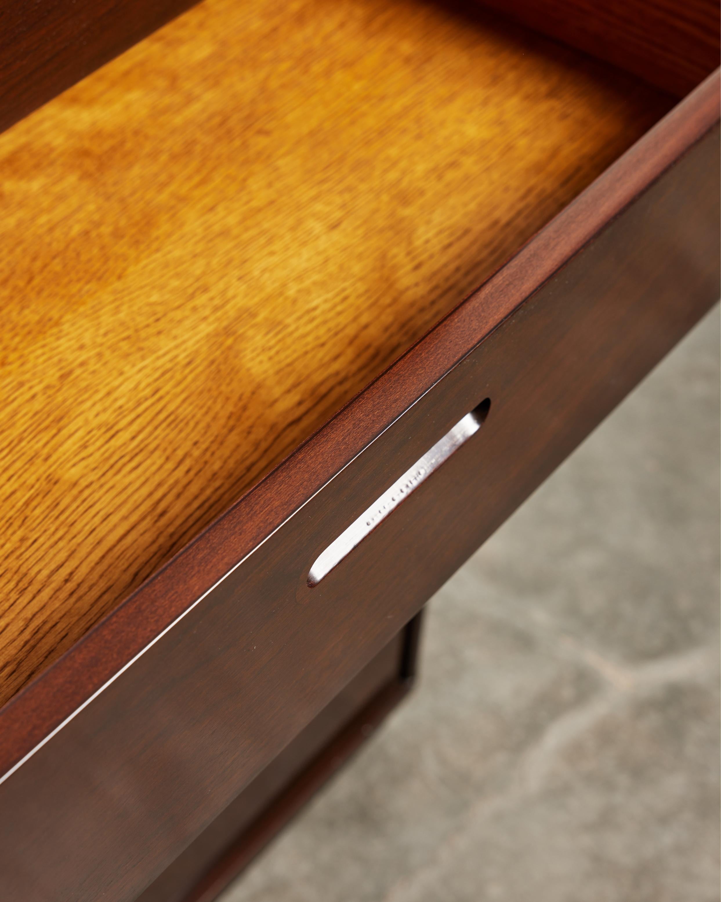 Mid-20th Century Seven-Drawer Dresser by Edward Wormley for Dunbar, United States, c. 1950 For Sale