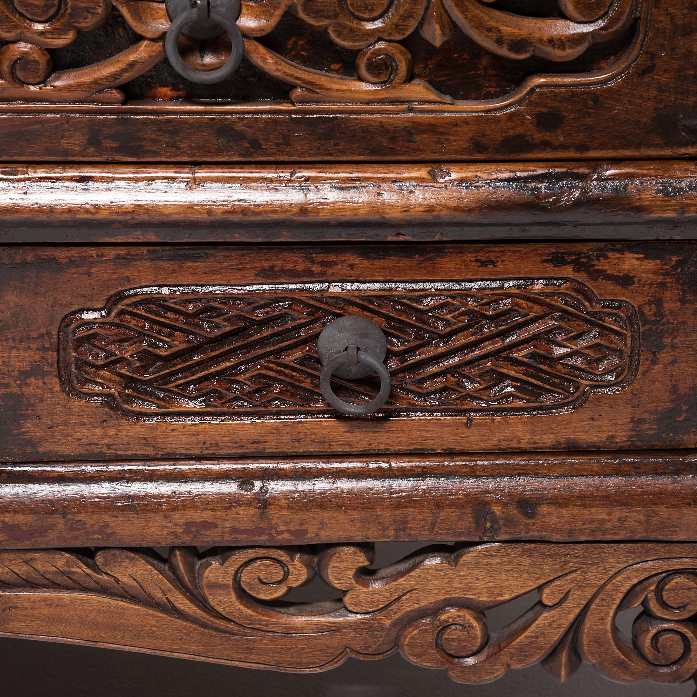 Chinese Seven-Drawer Kang Chest, c. 1850 2