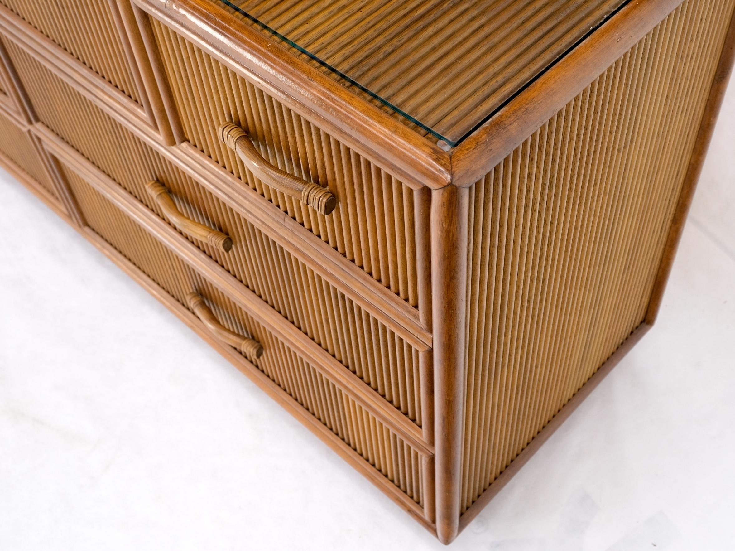 Seven Drawers Pencil Reed Bamboo Rattan Style Long Dresser w/ Glass Top In Excellent Condition In Rockaway, NJ