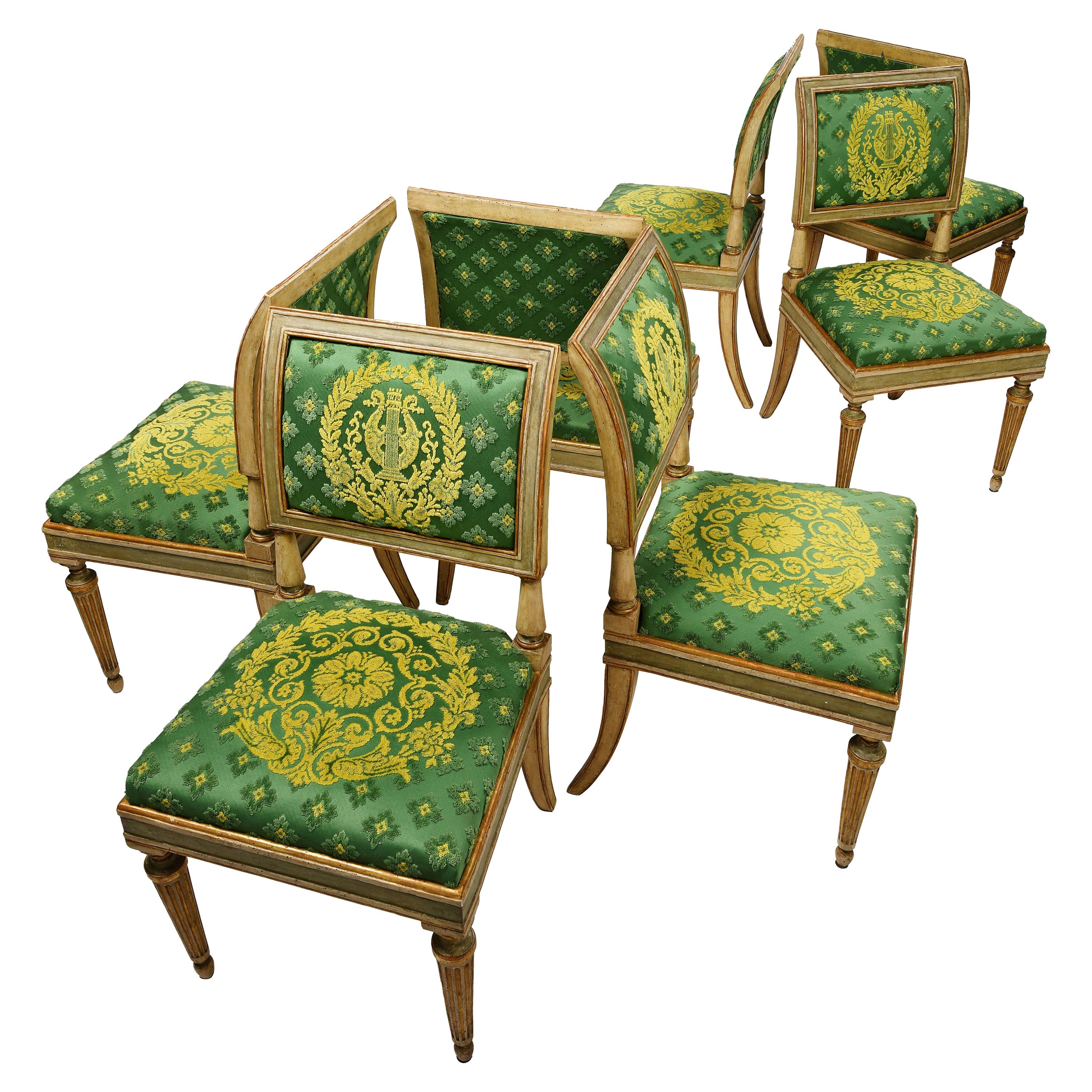 Sept chaises italiennes néoclassiques du début du XIXe siècle, Milan, datant d'environ 1820