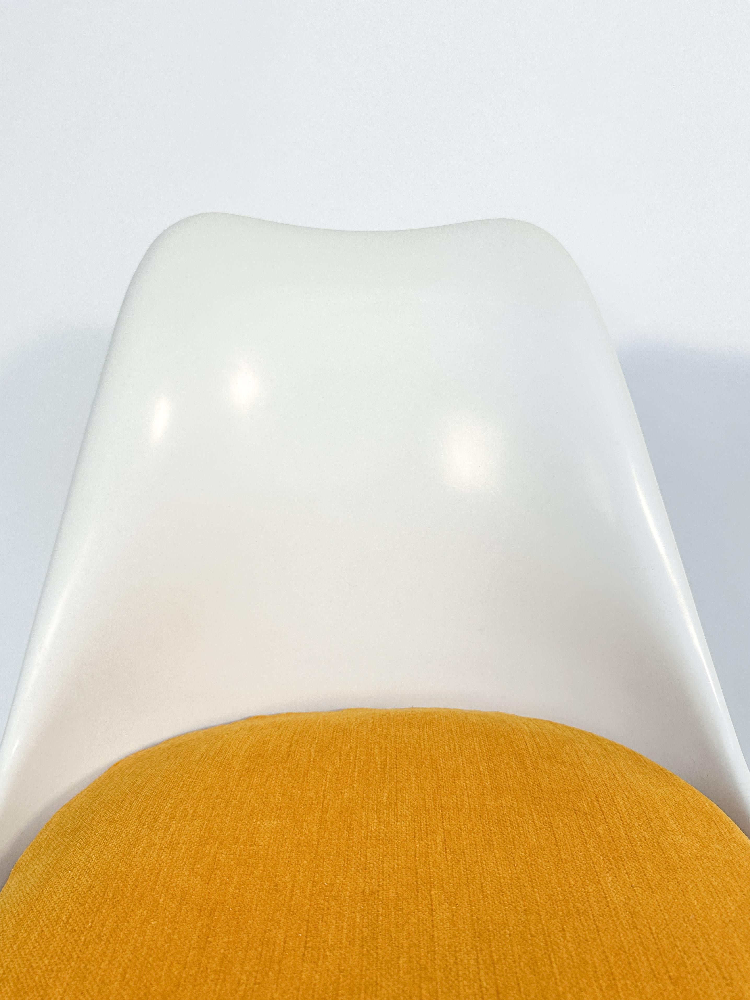 Sept chaises tulipe d'Eero Saarinen pour Knoll International des années 1970, toutes originales Bon état - En vente à Basel, BS