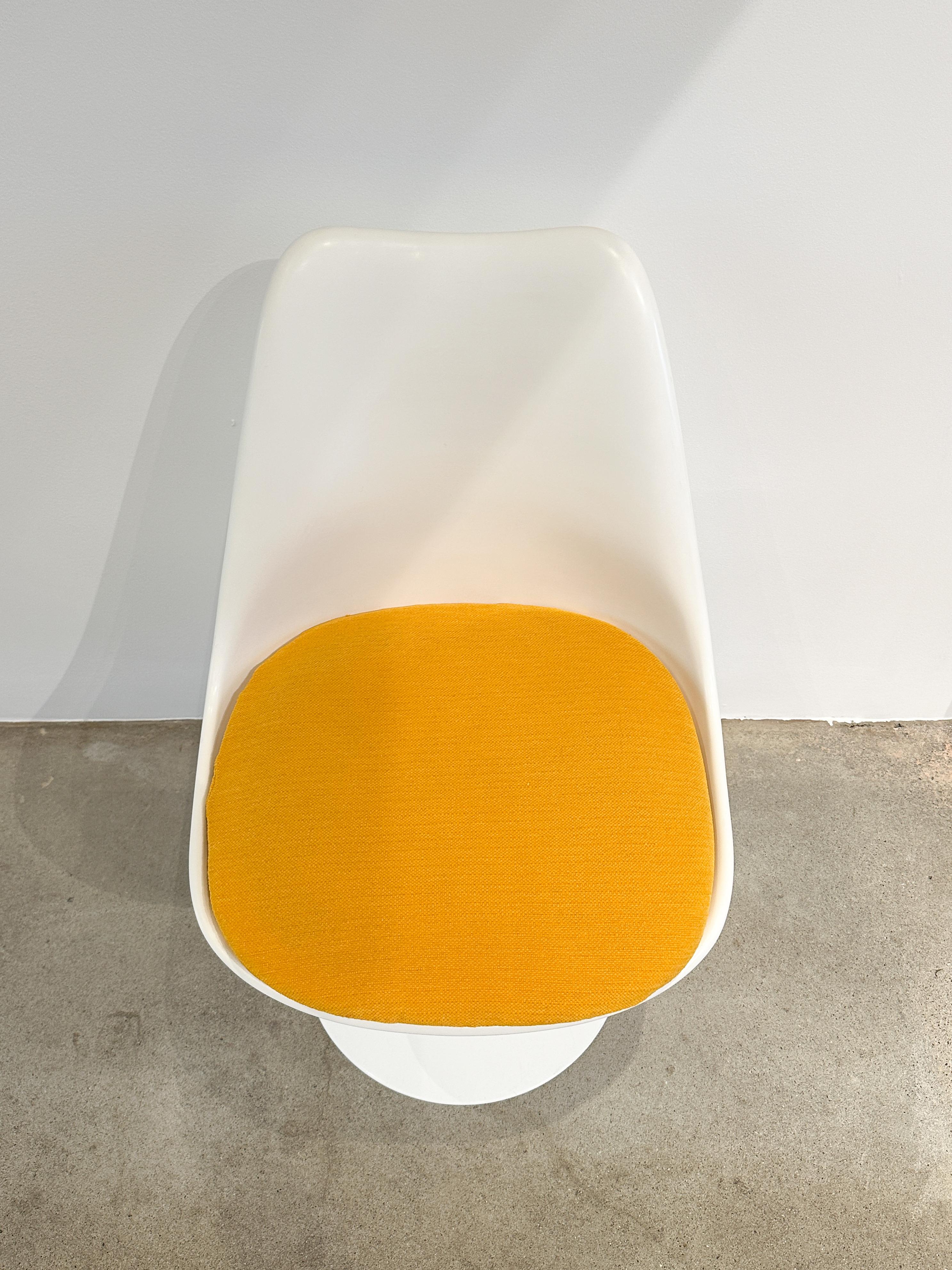 Fin du 20e siècle Sept chaises tulipe d'Eero Saarinen pour Knoll International des années 1970, toutes originales en vente