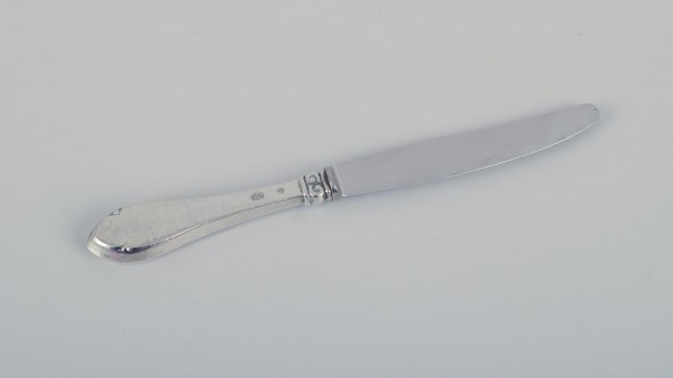 Seven fruit knives in sterling silver with stainless steel blades. In Excellent Condition For Sale In Copenhagen, DK
