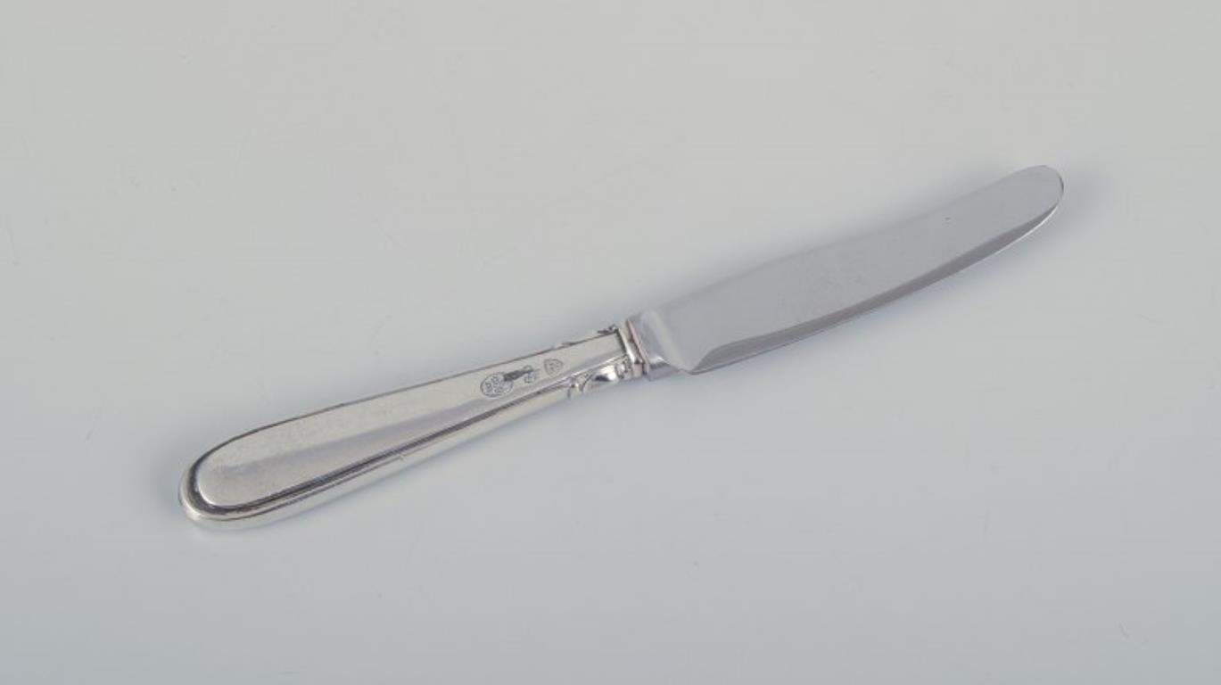 Seven fruit knives in sterling silver with stainless steel blades. For Sale 2