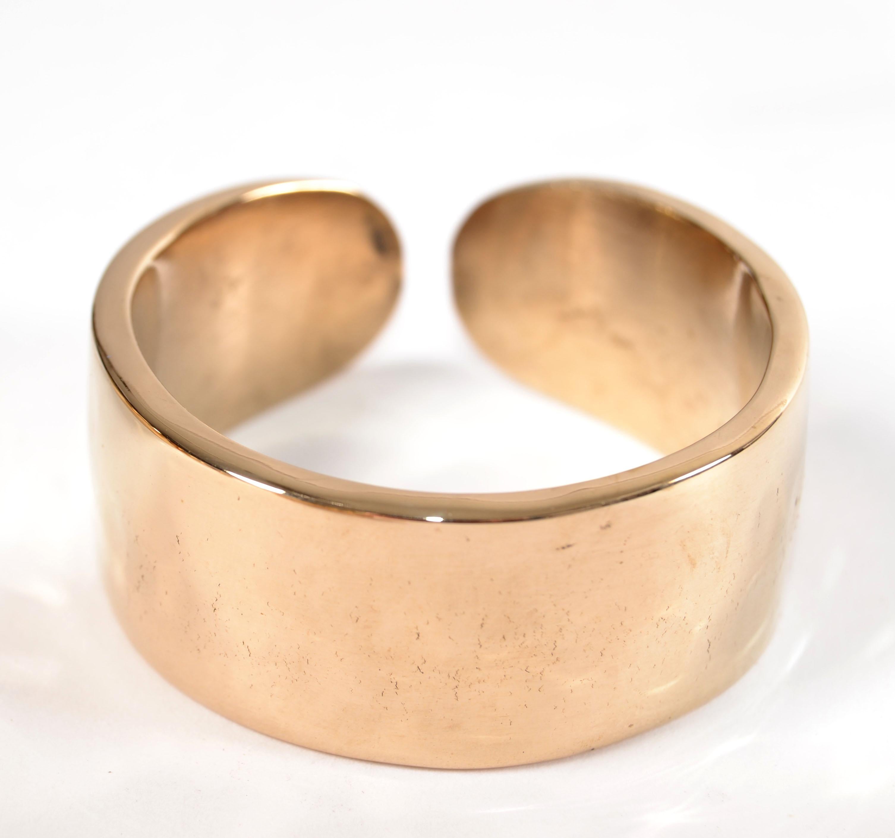 American Seven Hammered Bronze Polished Round Napkin Rings Mid-Century Modern For Sale