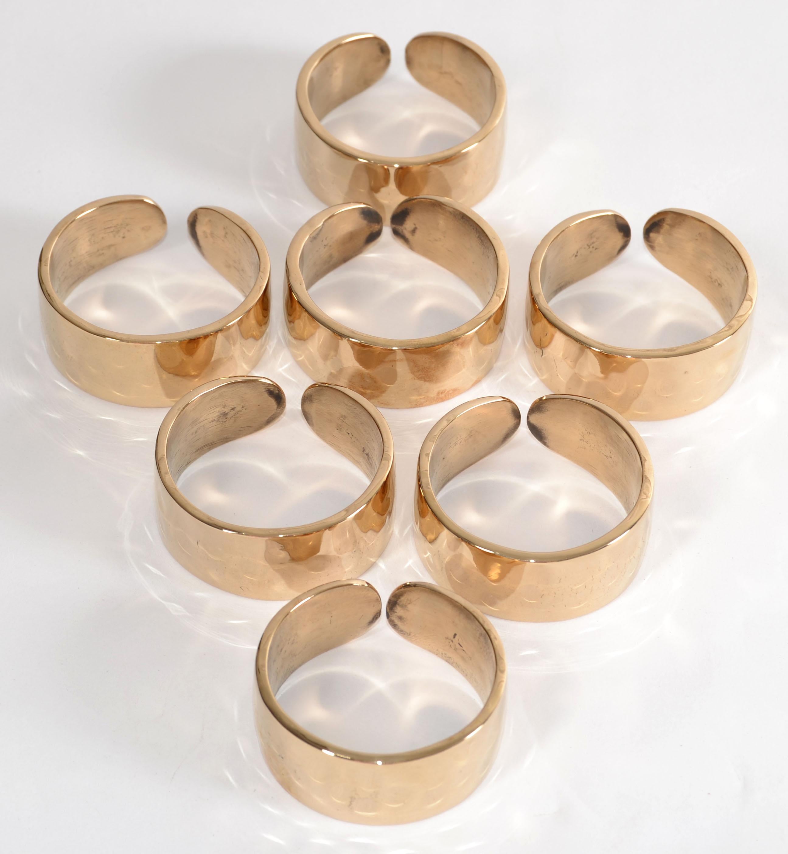 Seven Hammered Bronze Polished Round Napkin Rings Mid-Century Modern For Sale 3