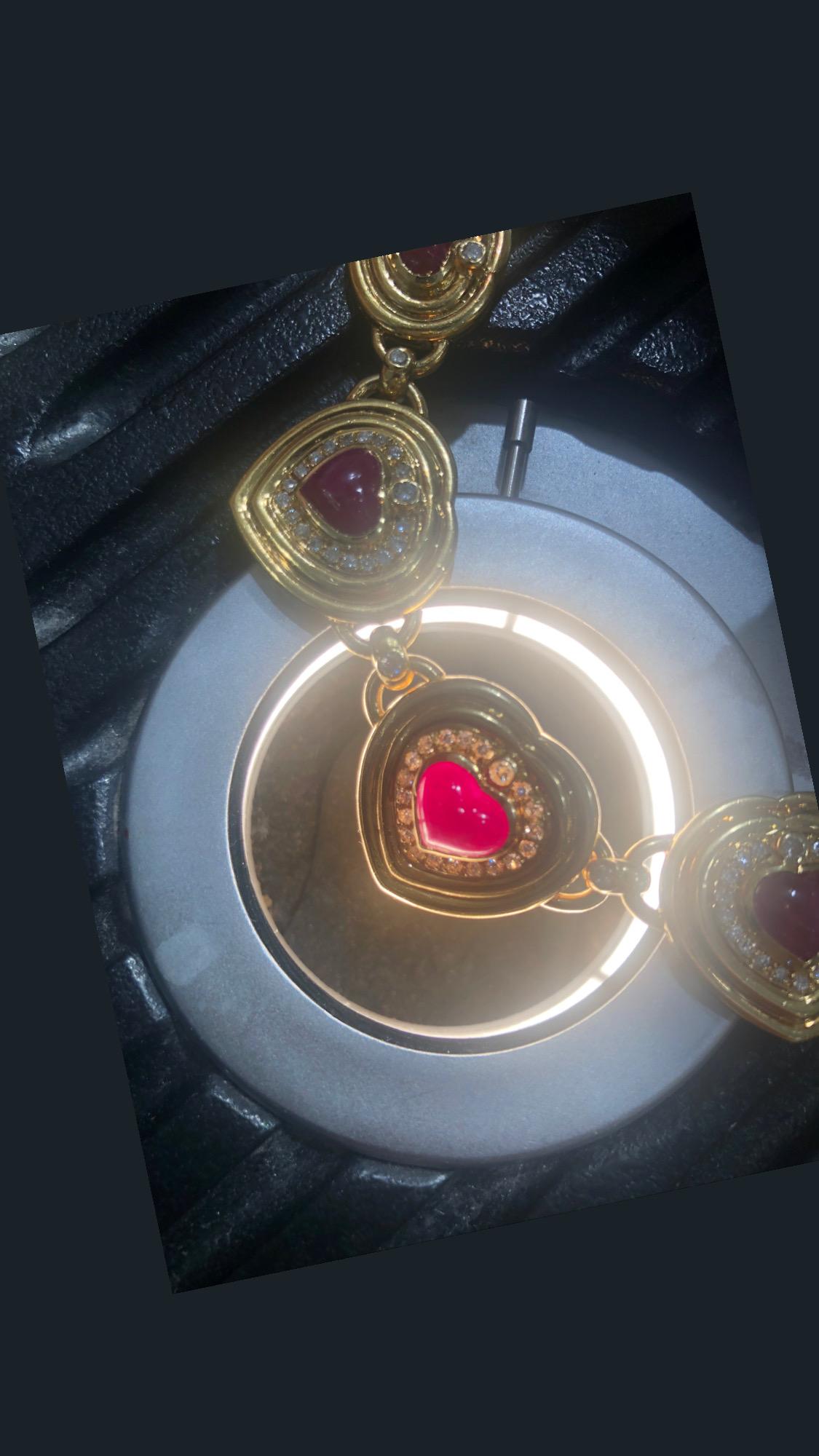 Sieben Herzen geformte Rubin- und Diamant-Halskette 18k Gelbgold Panther-Gliederkette im Angebot 2