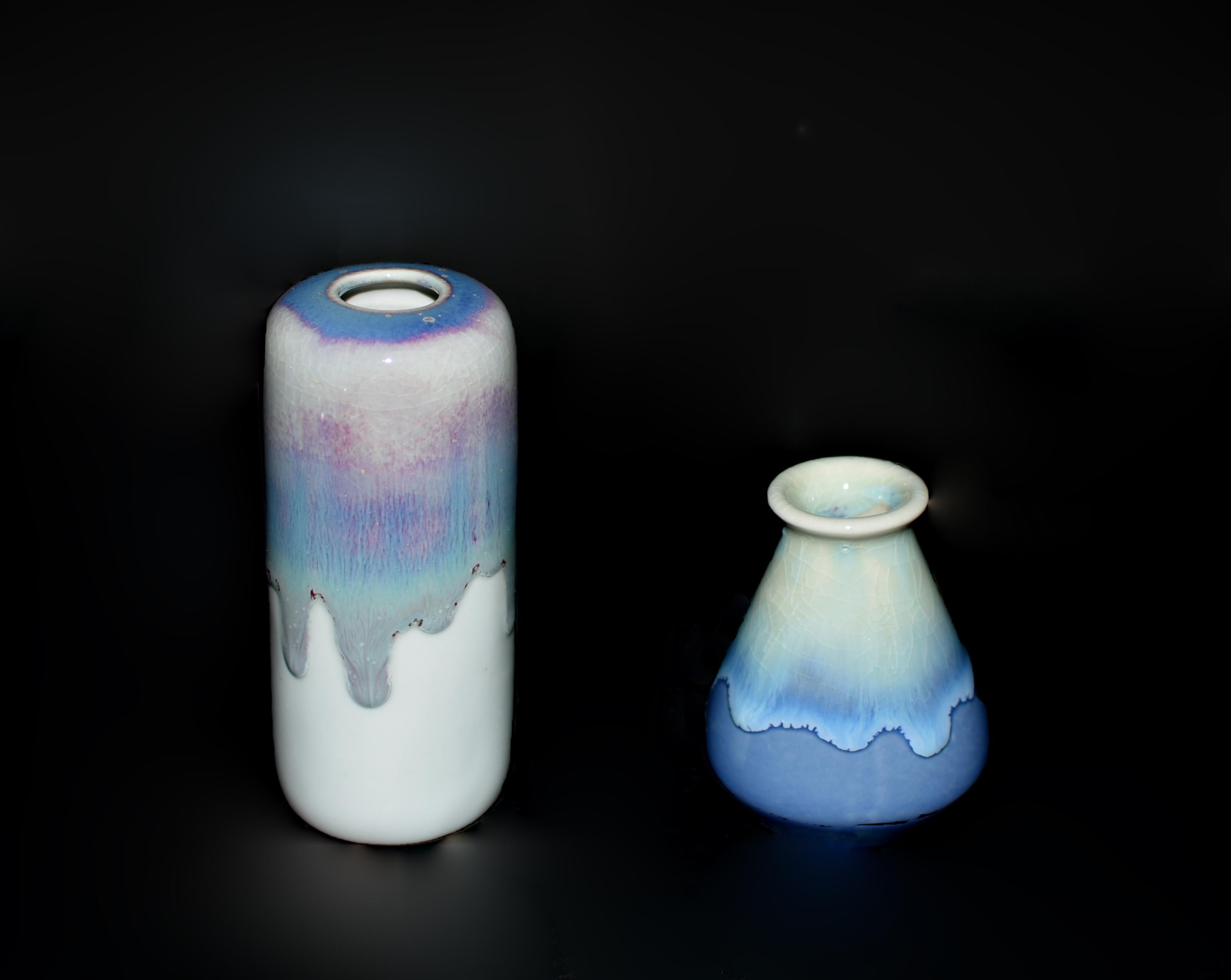 Sieben japanische Wabi Sabi Mini-Keramikvasen, blau, Serie (Japanisch)