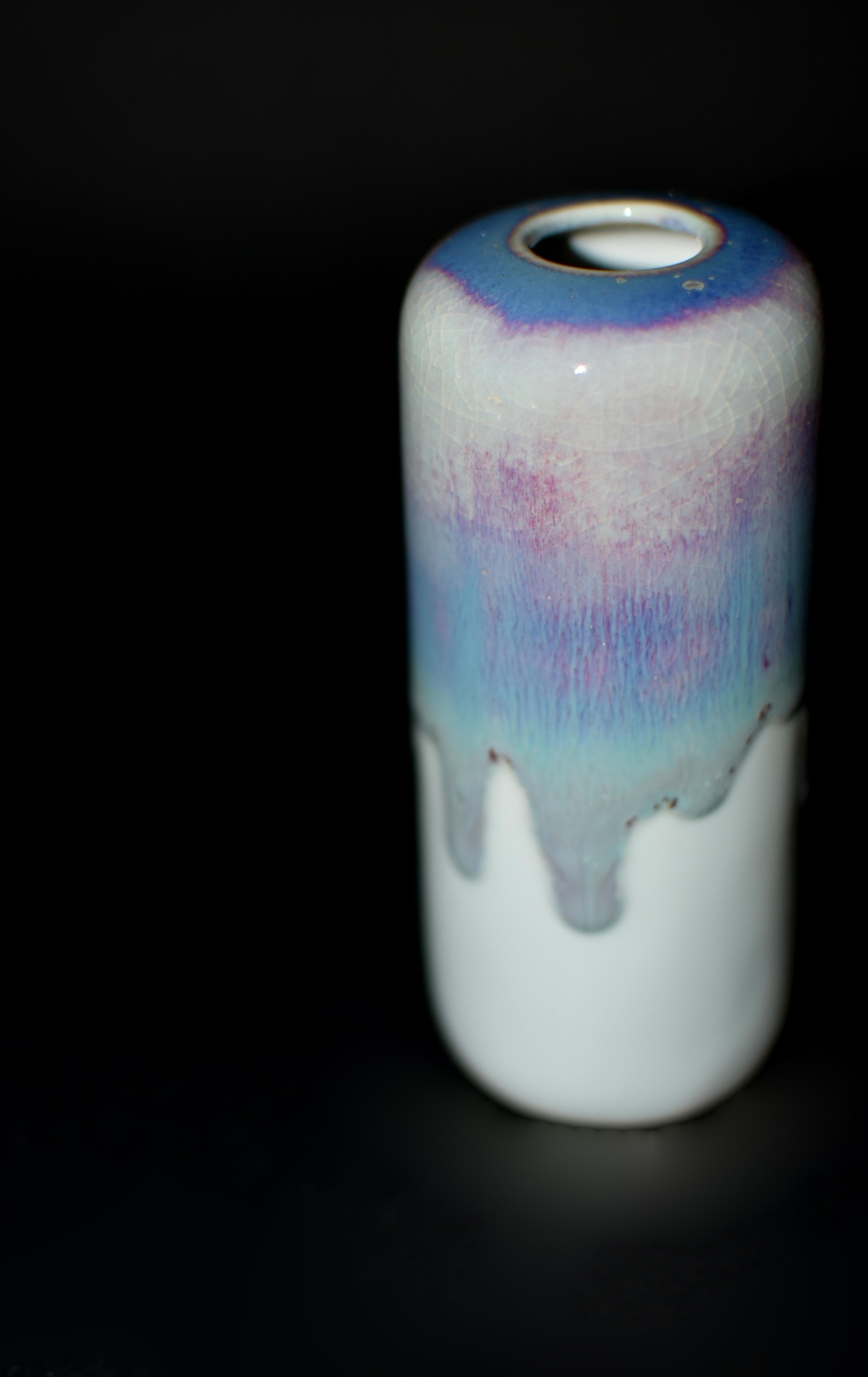 Sieben japanische Wabi Sabi Mini-Keramikvasen, blau, Serie (21. Jahrhundert und zeitgenössisch)