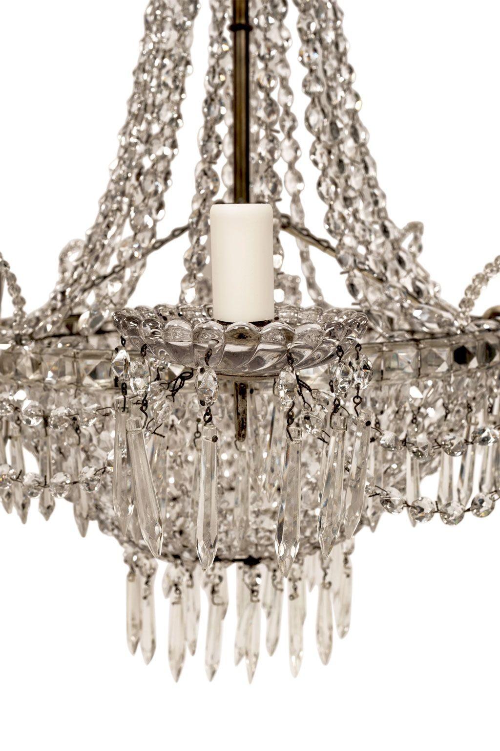 Stile provenzale Lampadario neoclassico a sette luci in cristallo in vendita