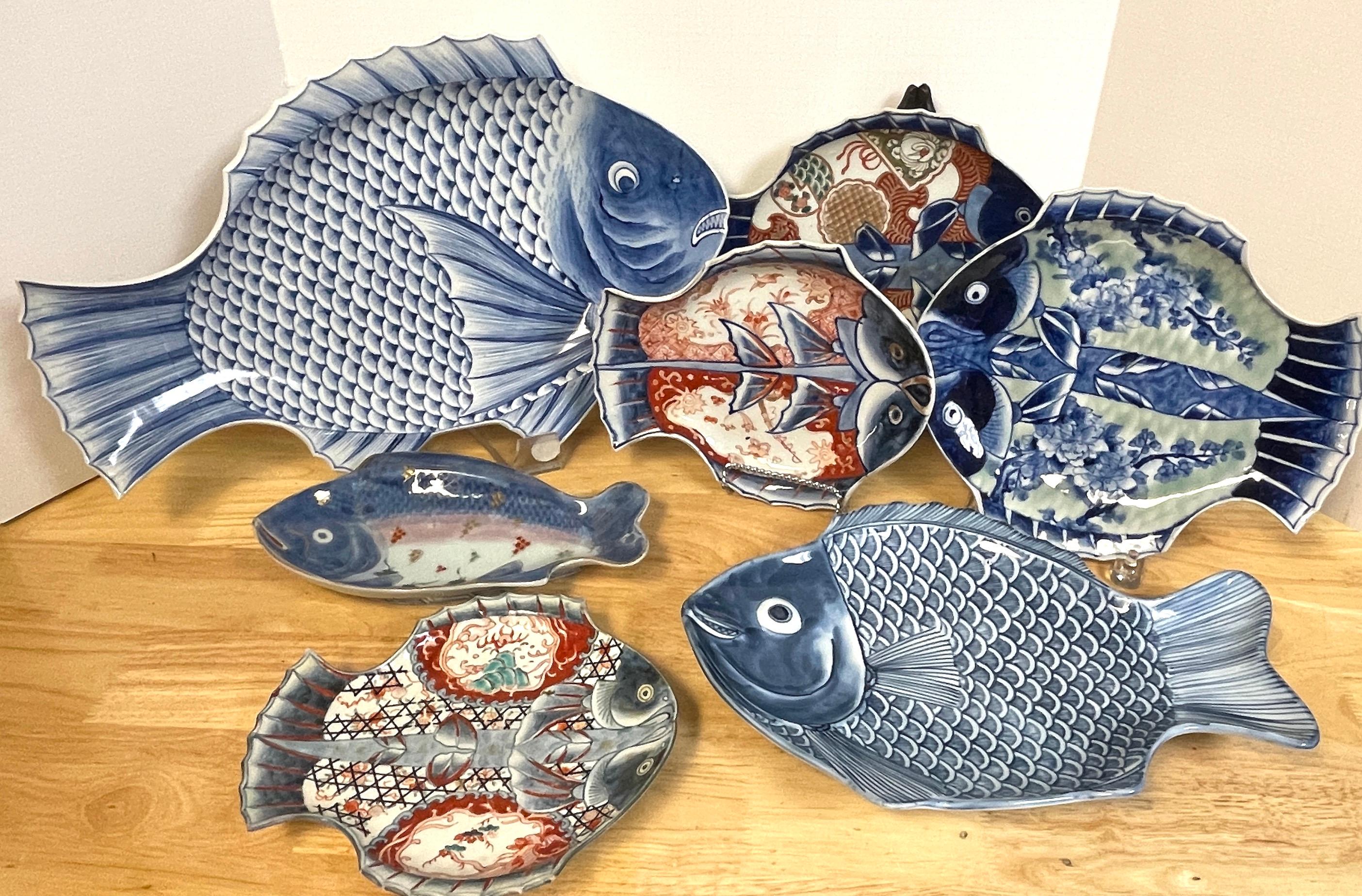 Hand-Painted Seven Meiji Period Imari Fish Plates, Sold as a group 
