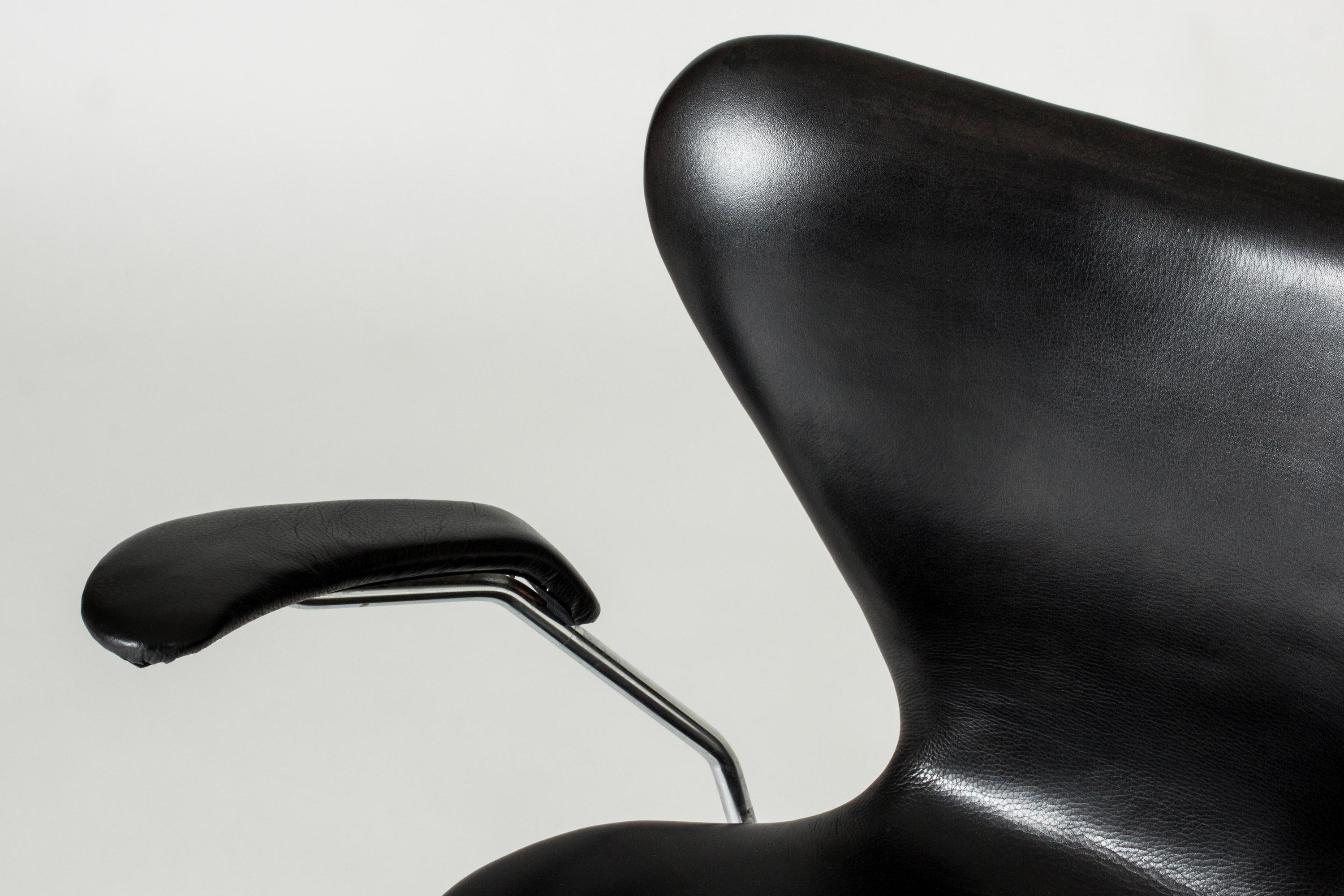 Chaise de bureau Seven d'Arne Jacobsen pour Fritz Hansen, Danemark, années 1950 Bon état - En vente à Stockholm, SE