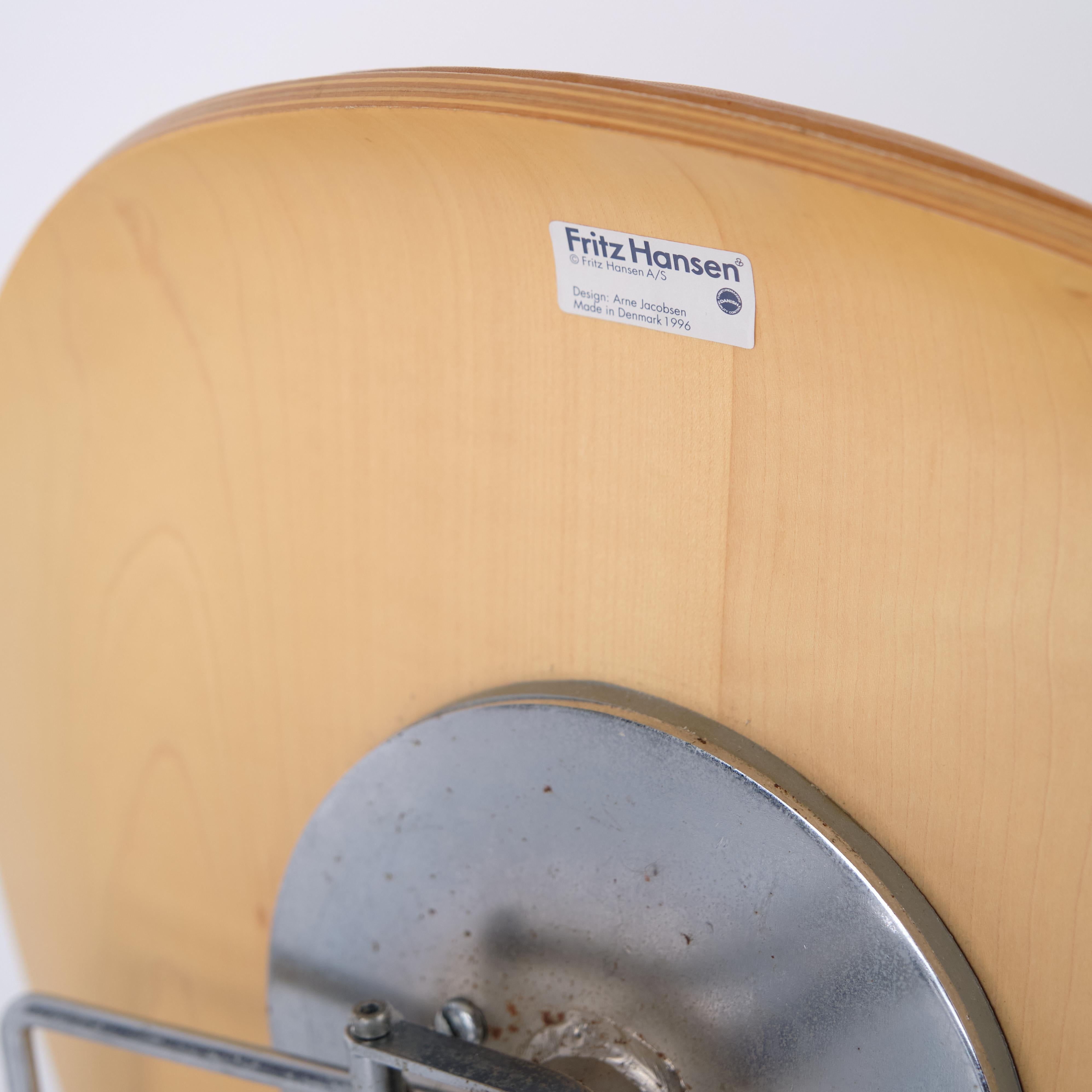 Seven Office Chair Model 3117 In Patinated Natural Leather With Swivel Function For Sale 3