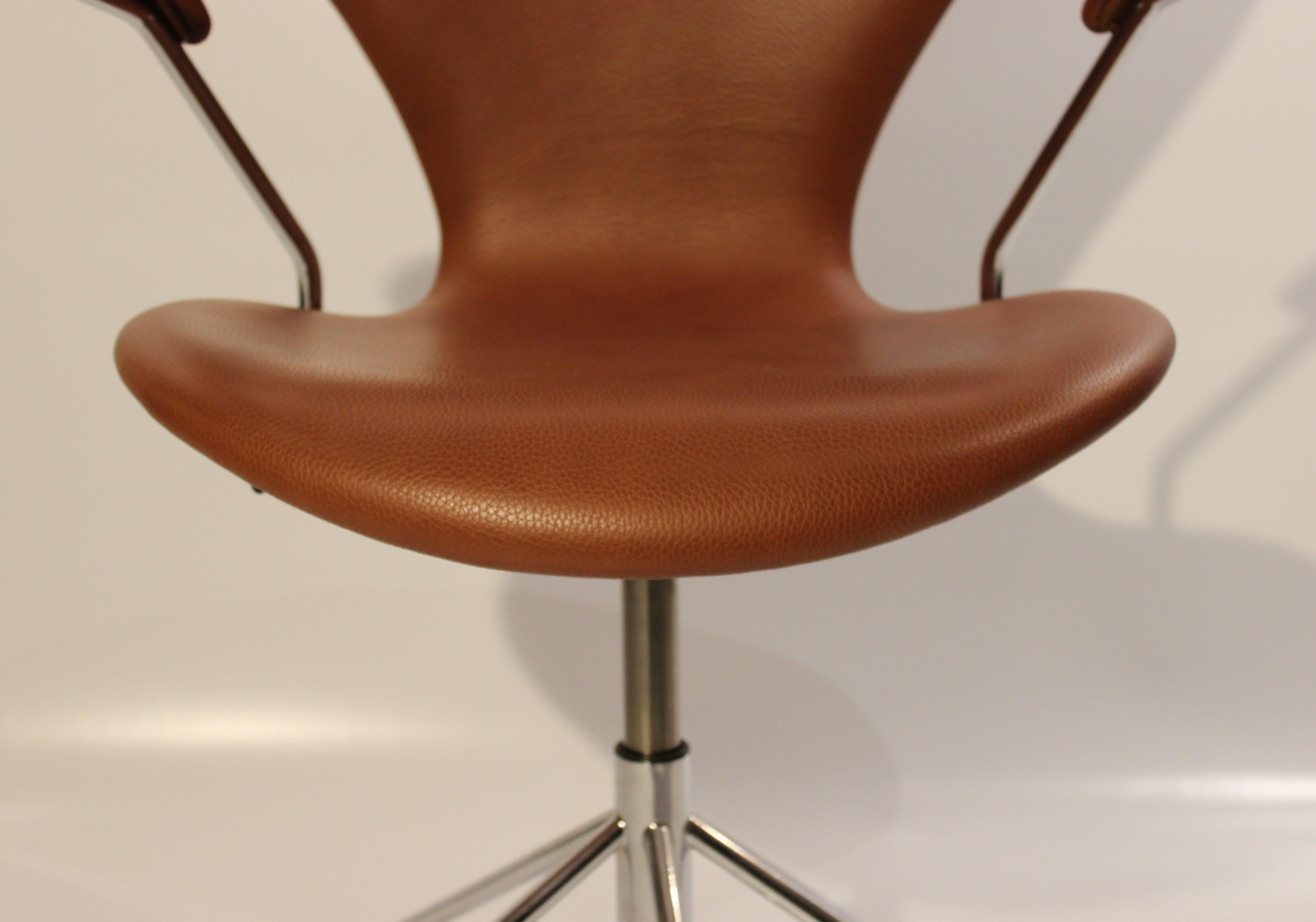 Danois Chaise de bureau « Seven », modèle 3217, d'Arne Jacobsen et Fritz Hansen en vente