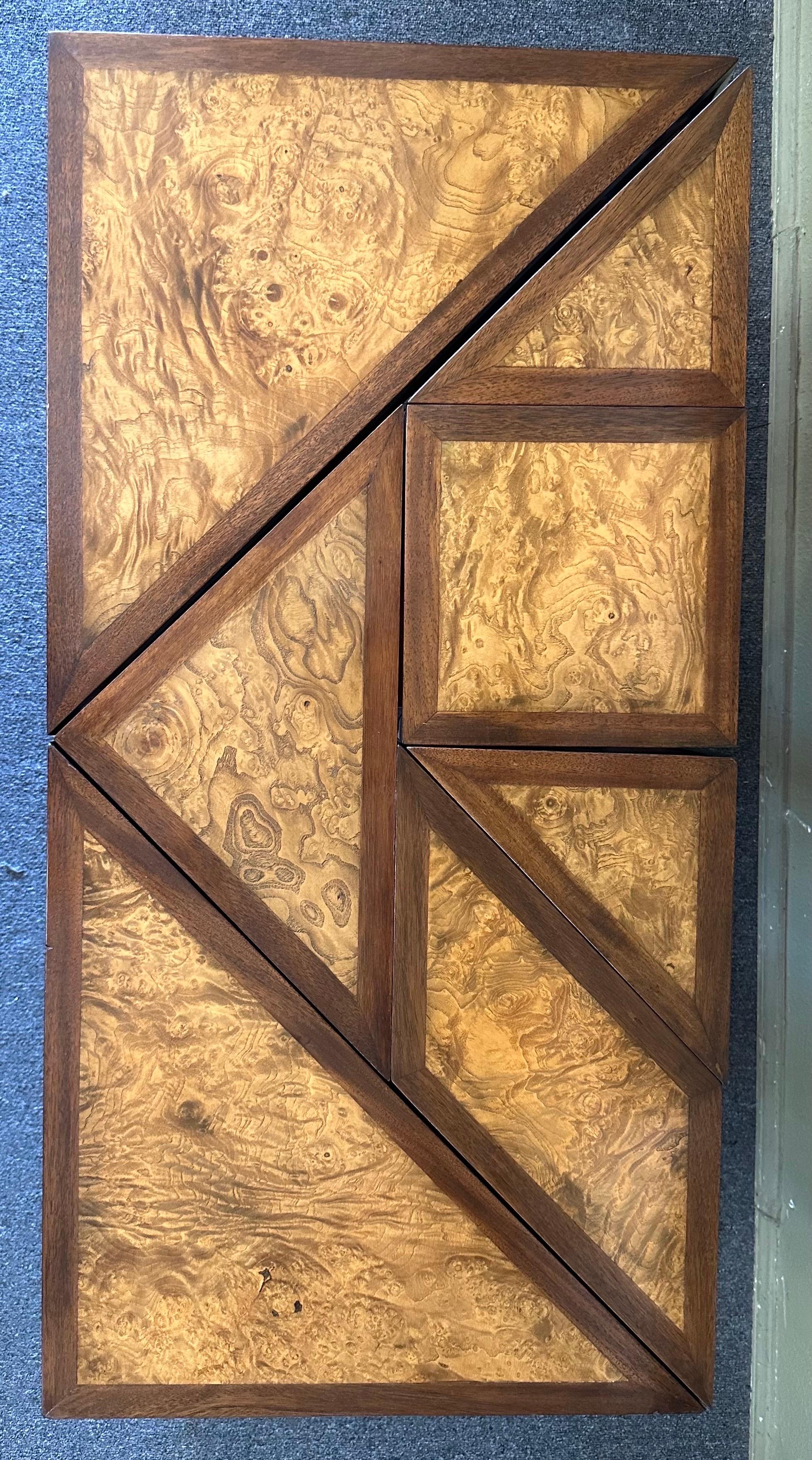 Table basse Tangram géométrique en bois de ronce de sept pièces par Baker Furniture en vente 11