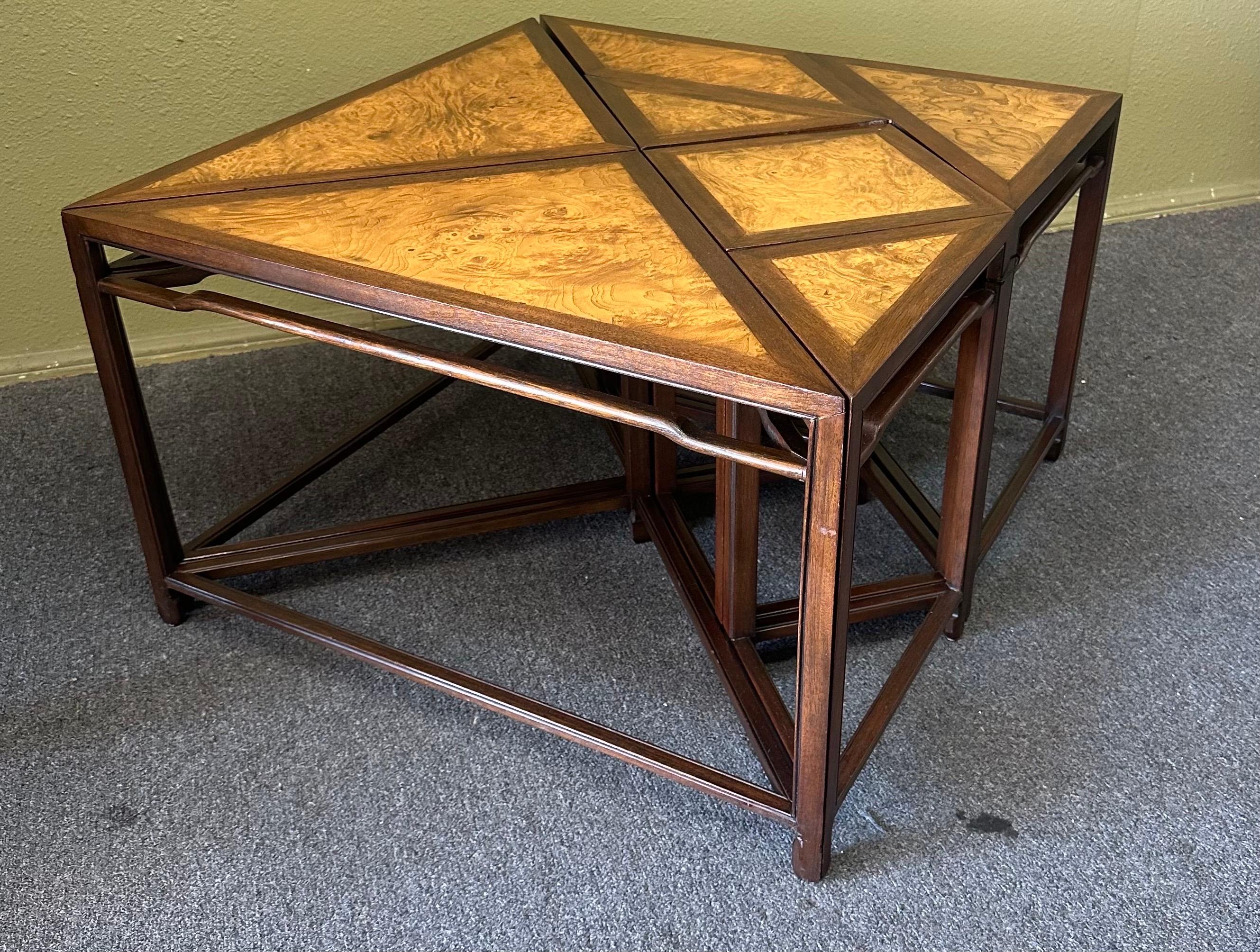 Table basse Tangram géométrique en bois de ronce de sept pièces par Baker Furniture en vente 2