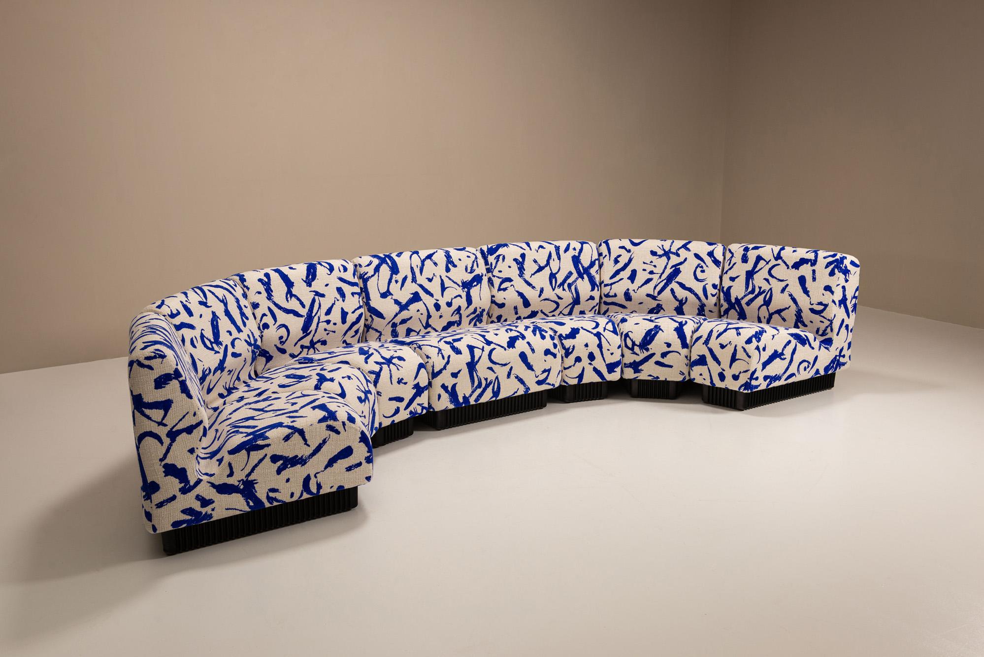 Designed with a vision of comfort that shaped the future of furniture, Don Chadwick’s modular seating system for Herman Miller remains an influential piece of American design. This seven-part sectional sofa reflects his enduring exploration into