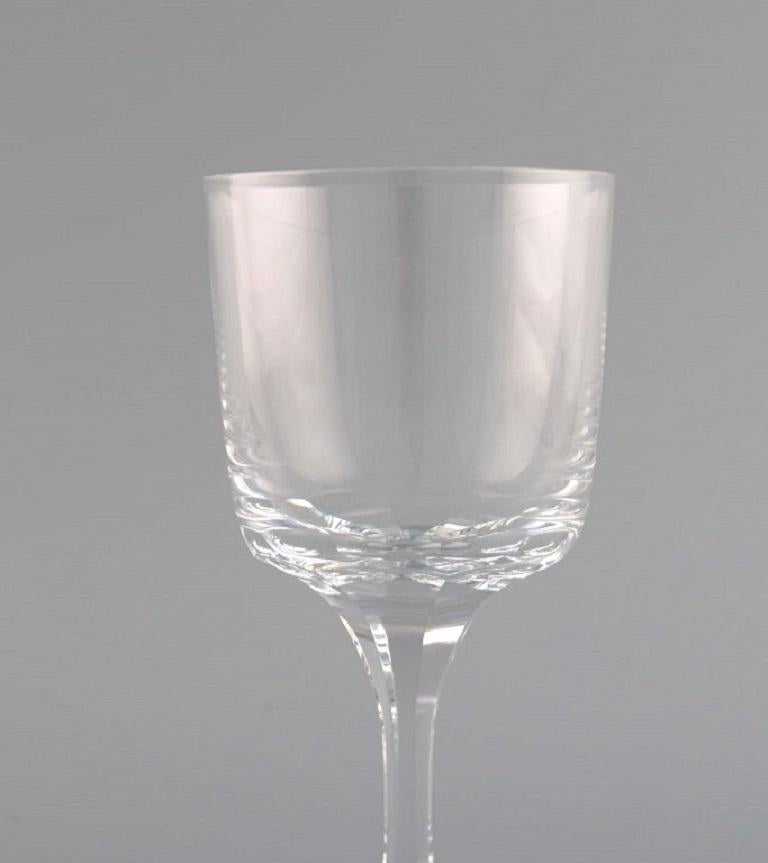 Seven René Lalique Chenonceaux White Wine Glasses in Clear Crystal Glass In Excellent Condition For Sale In Copenhagen, DK