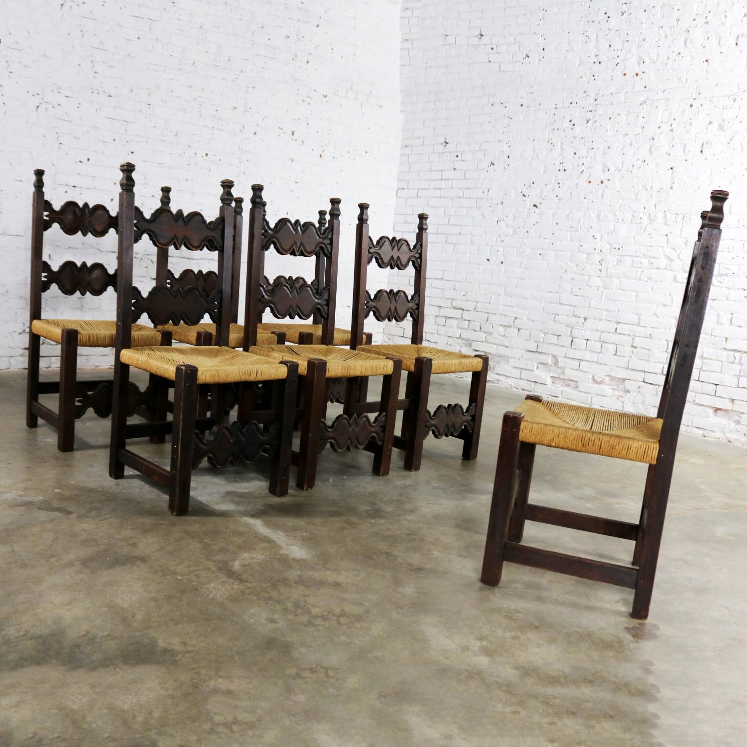 Seven Revival Style Dining Chairs Rush Seats Artes De Mexico Internacionales In Good Condition In Topeka, KS