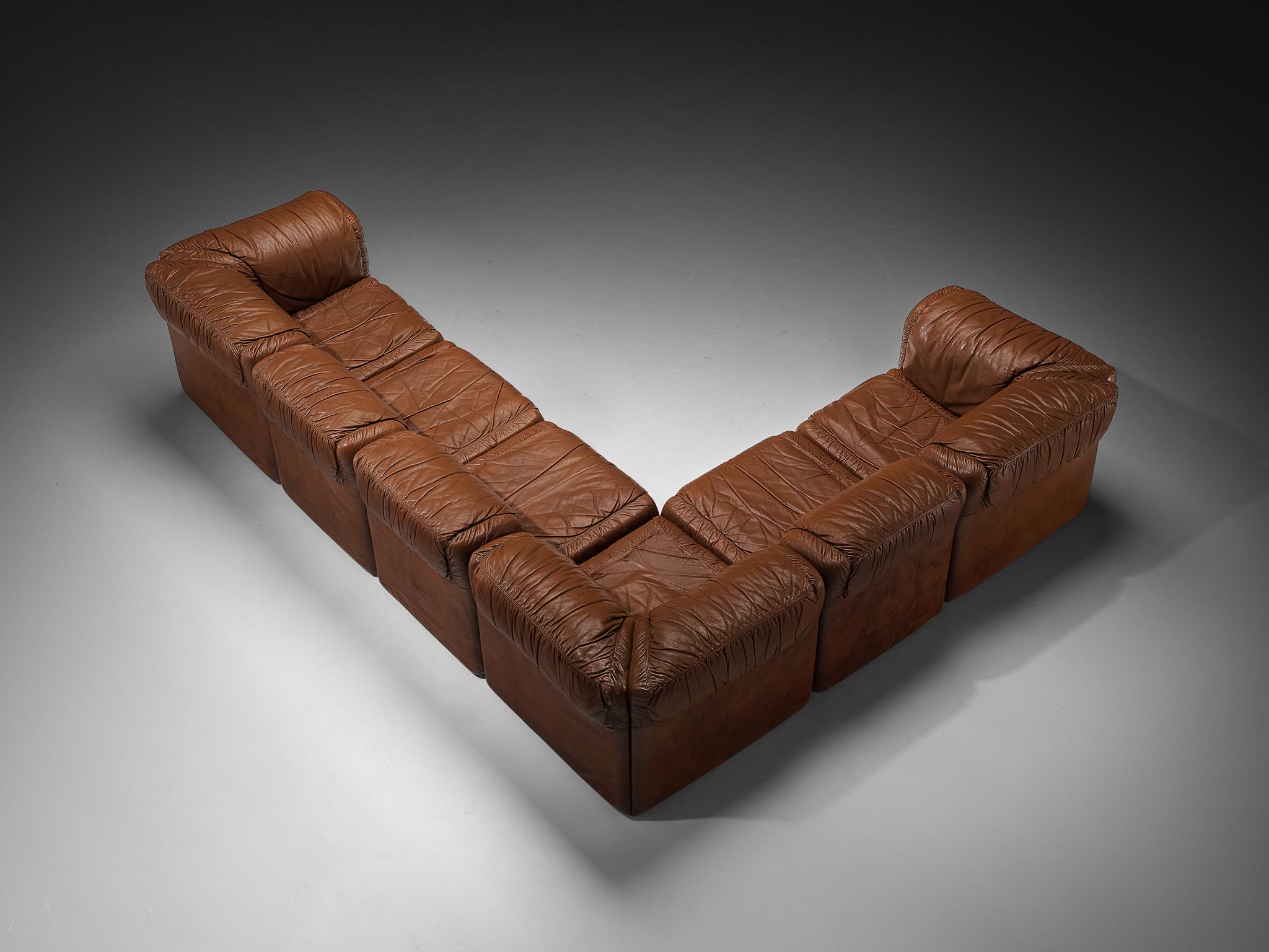 Sofá modular Seven Salotti de piel color coñac Italiano en venta