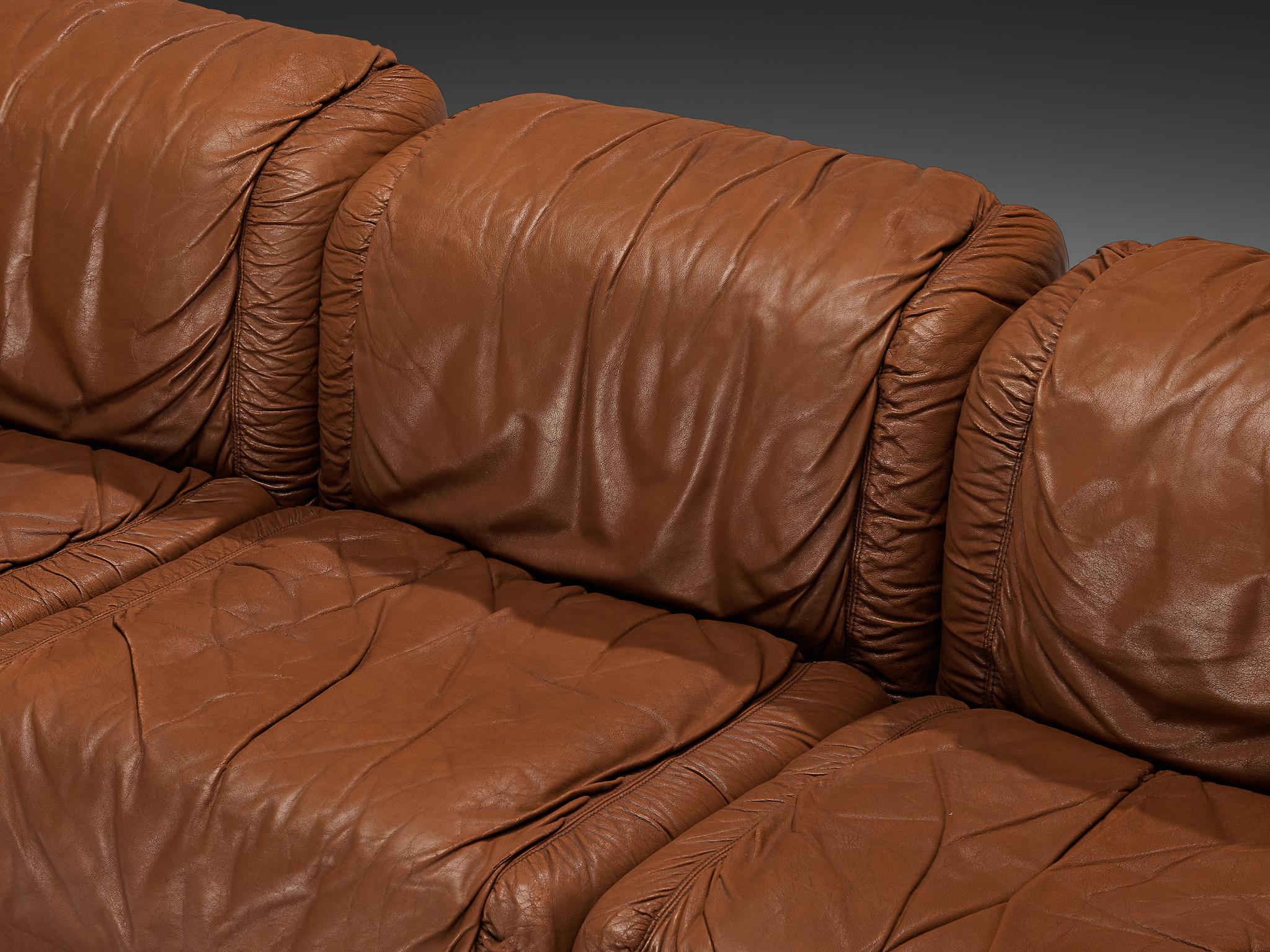 Sofá modular Seven Salotti de piel color coñac en venta 2