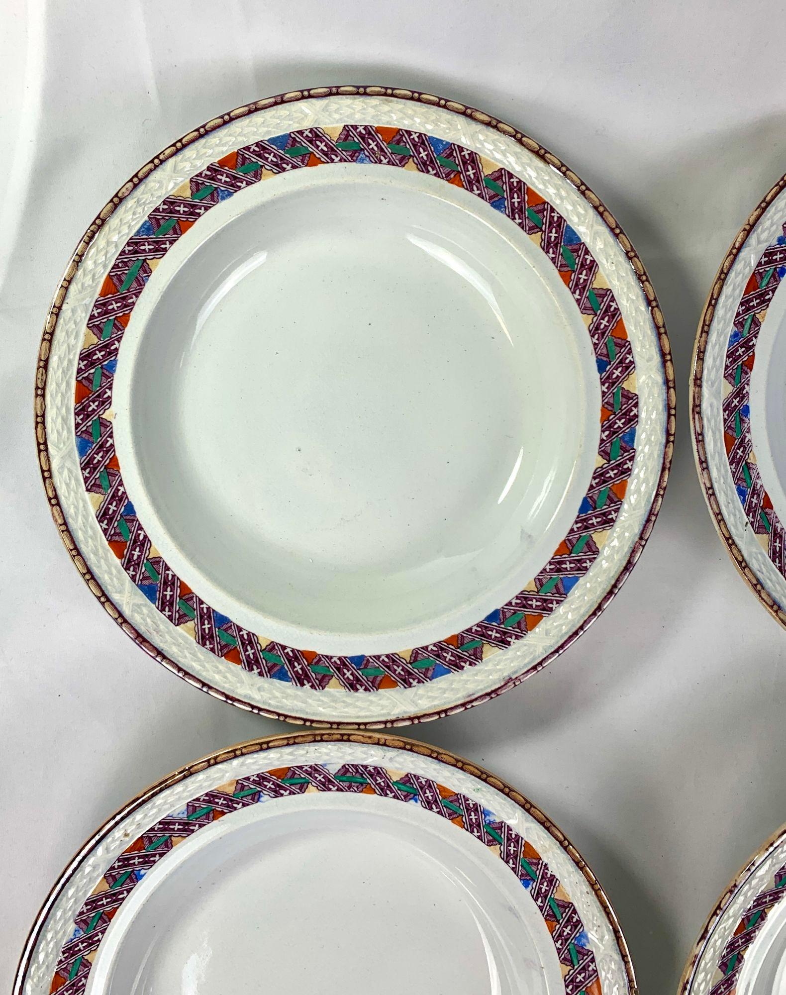 Sette grandi ciotole per zuppa ispirate al plaid scozzese, Inghilterra, circa 1870 in vendita 1