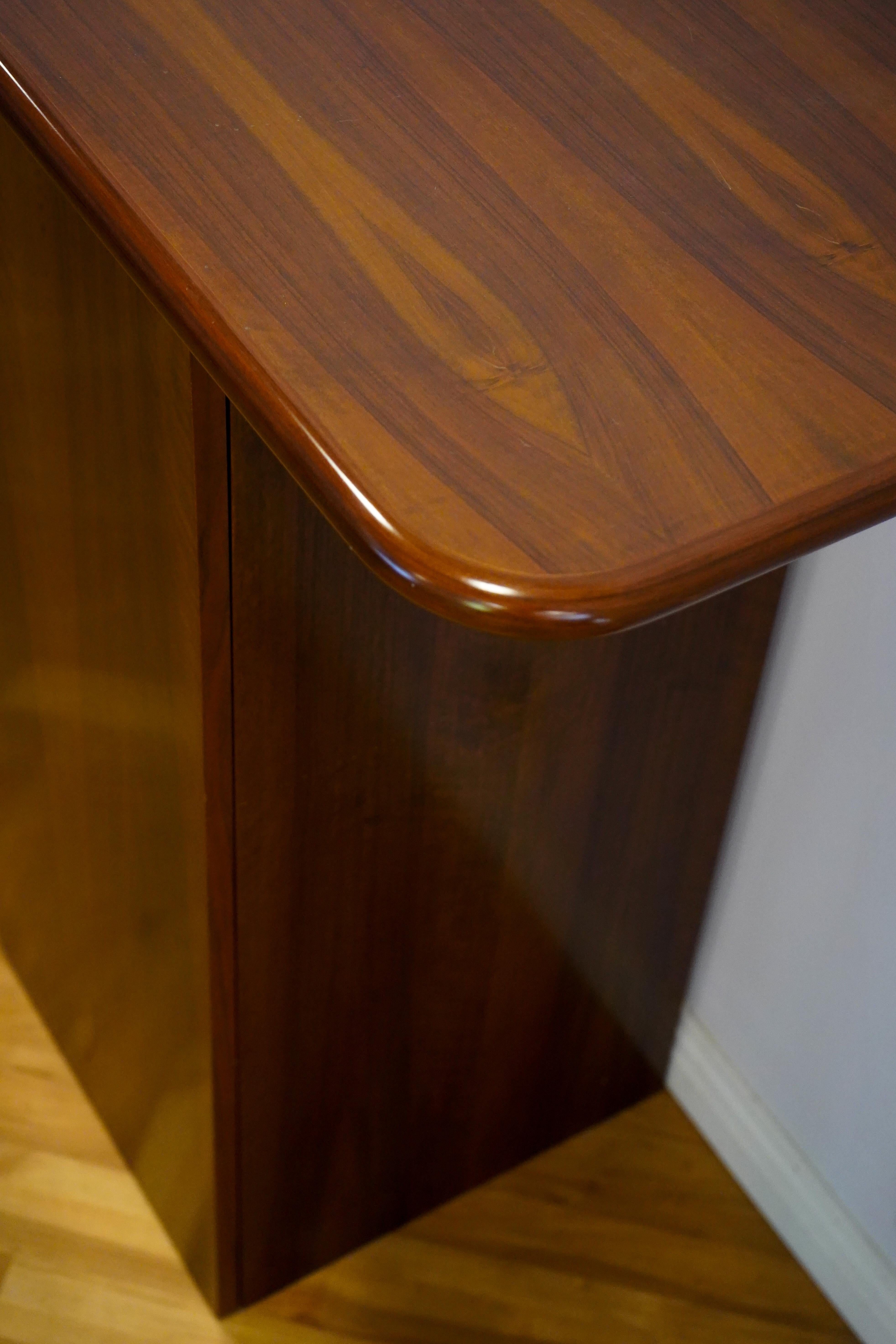 “Seven” Series Dry Bar by Luigi Saccardo for Gasparello in Italian Walnut, 1970s For Sale 9