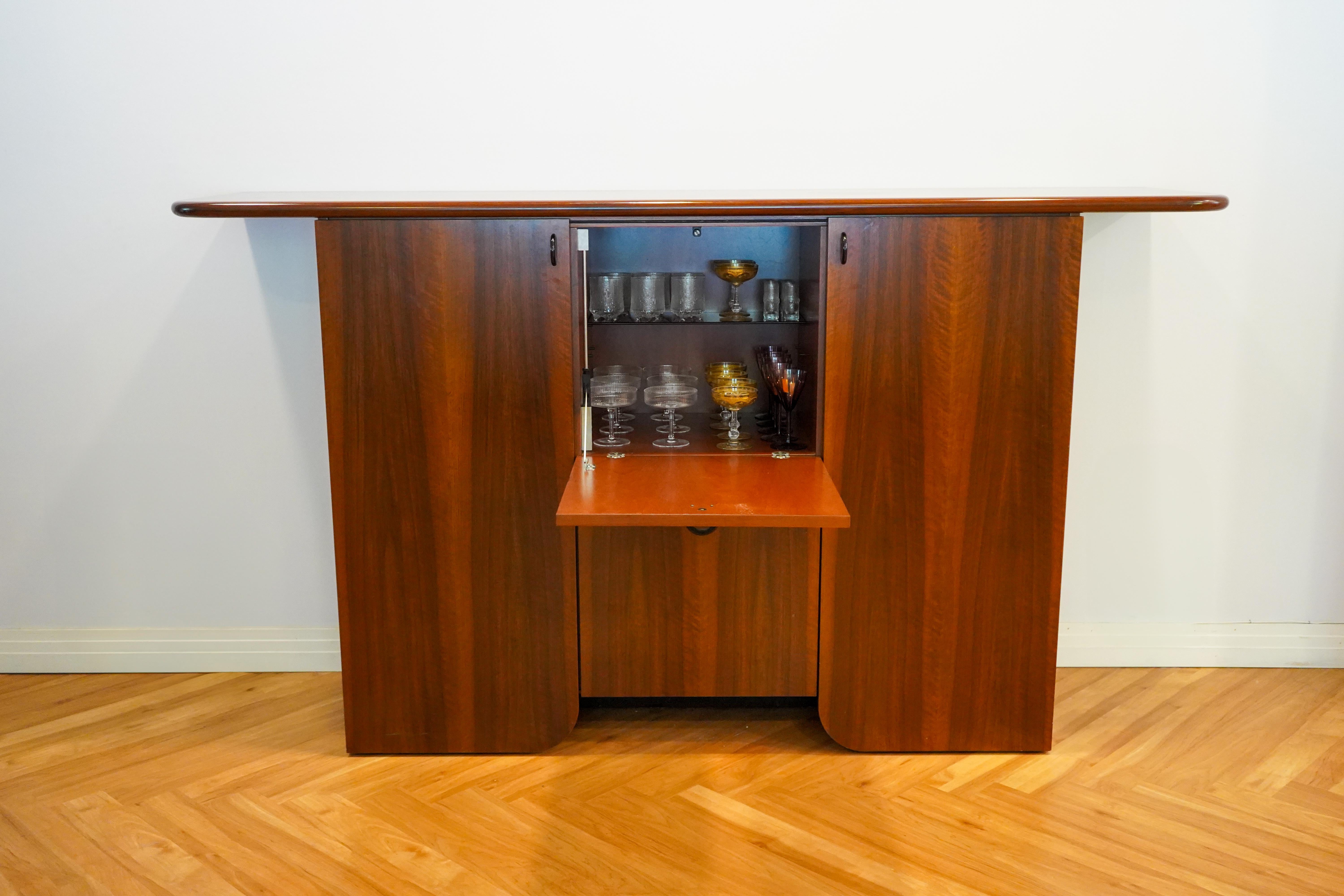 Late 20th Century “Seven” Series Dry Bar by Luigi Saccardo for Gasparello in Italian Walnut, 1970s For Sale