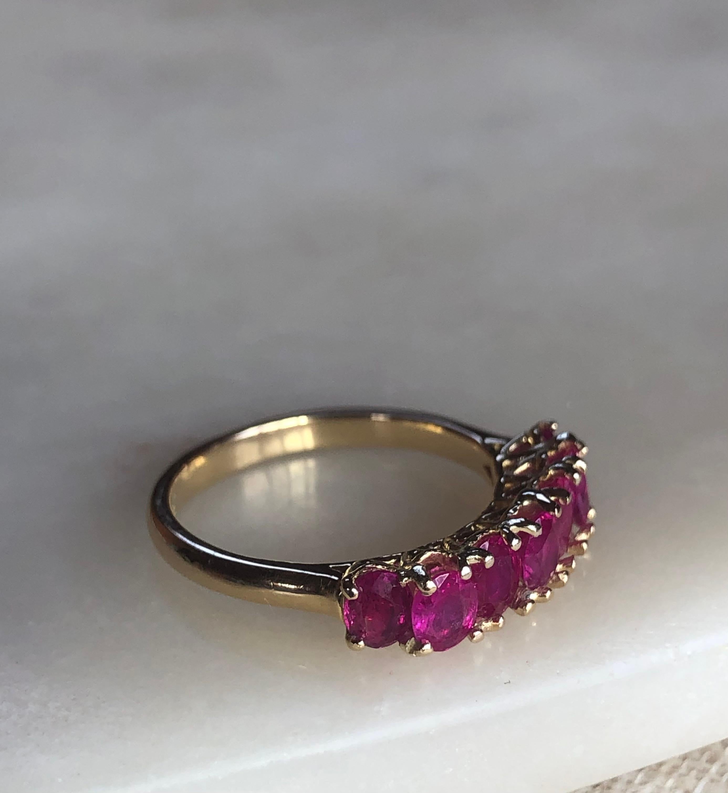 Seven-Stone Burmese Red Ruby Ring Yellow Gold 18K 7